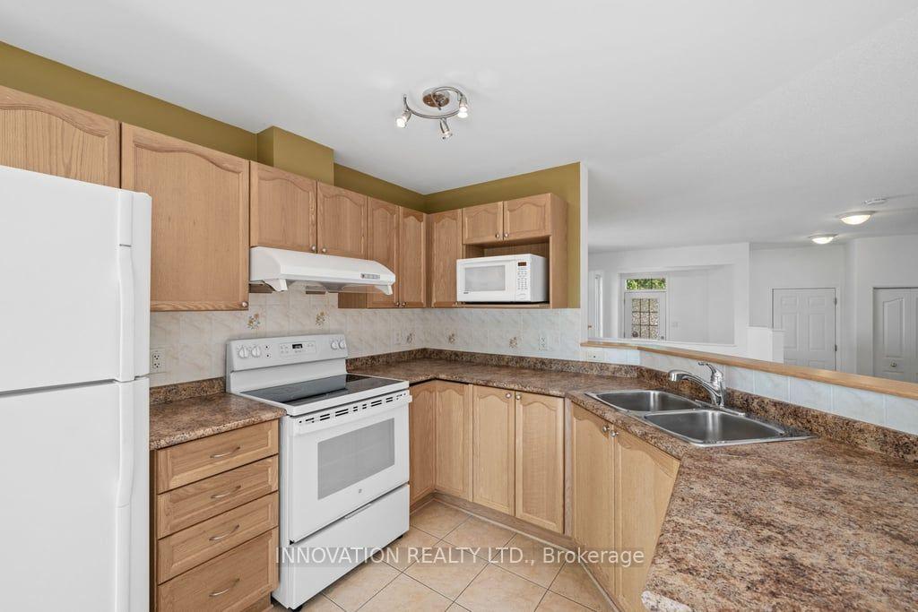 Photo 16 of 574 Aberfoyle Circle, Ottawa, Kanata - Morgan's Grant/South March — HOMEH