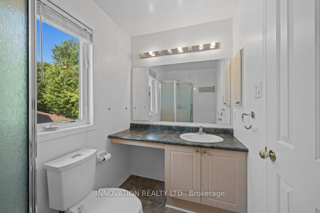 Photo 23 of 574 Aberfoyle Circle, Ottawa, Kanata - Morgan's Grant/South March — HOMEH