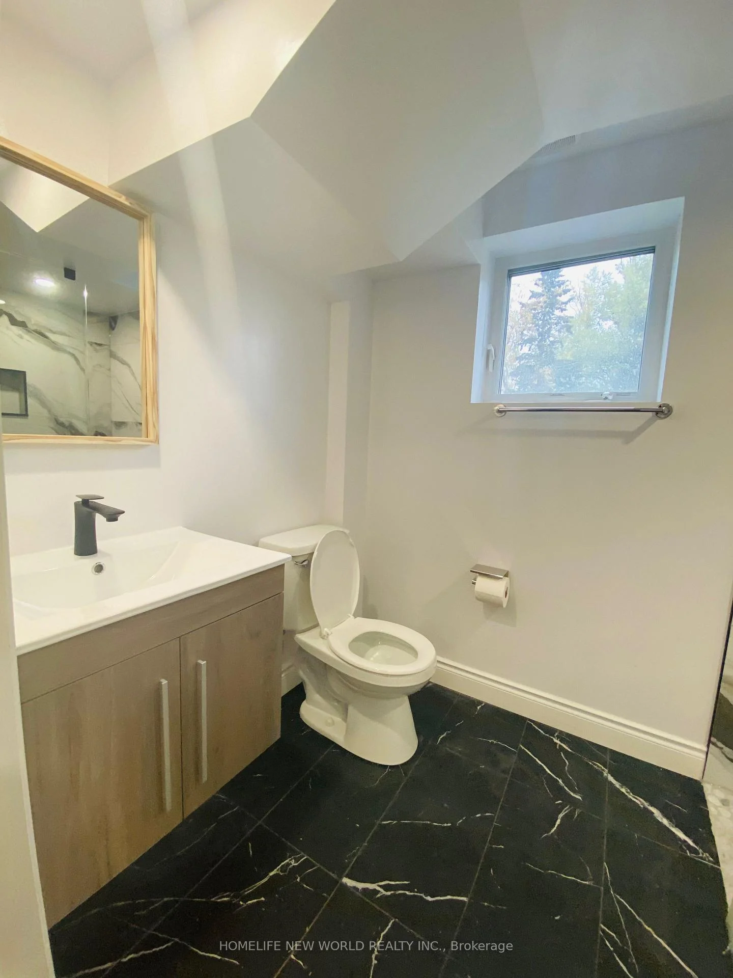 Photo 21 of Unit Basement, 24 Seedling Crescent, Whitchurch-Stouffville, Stouffville — HOMEH