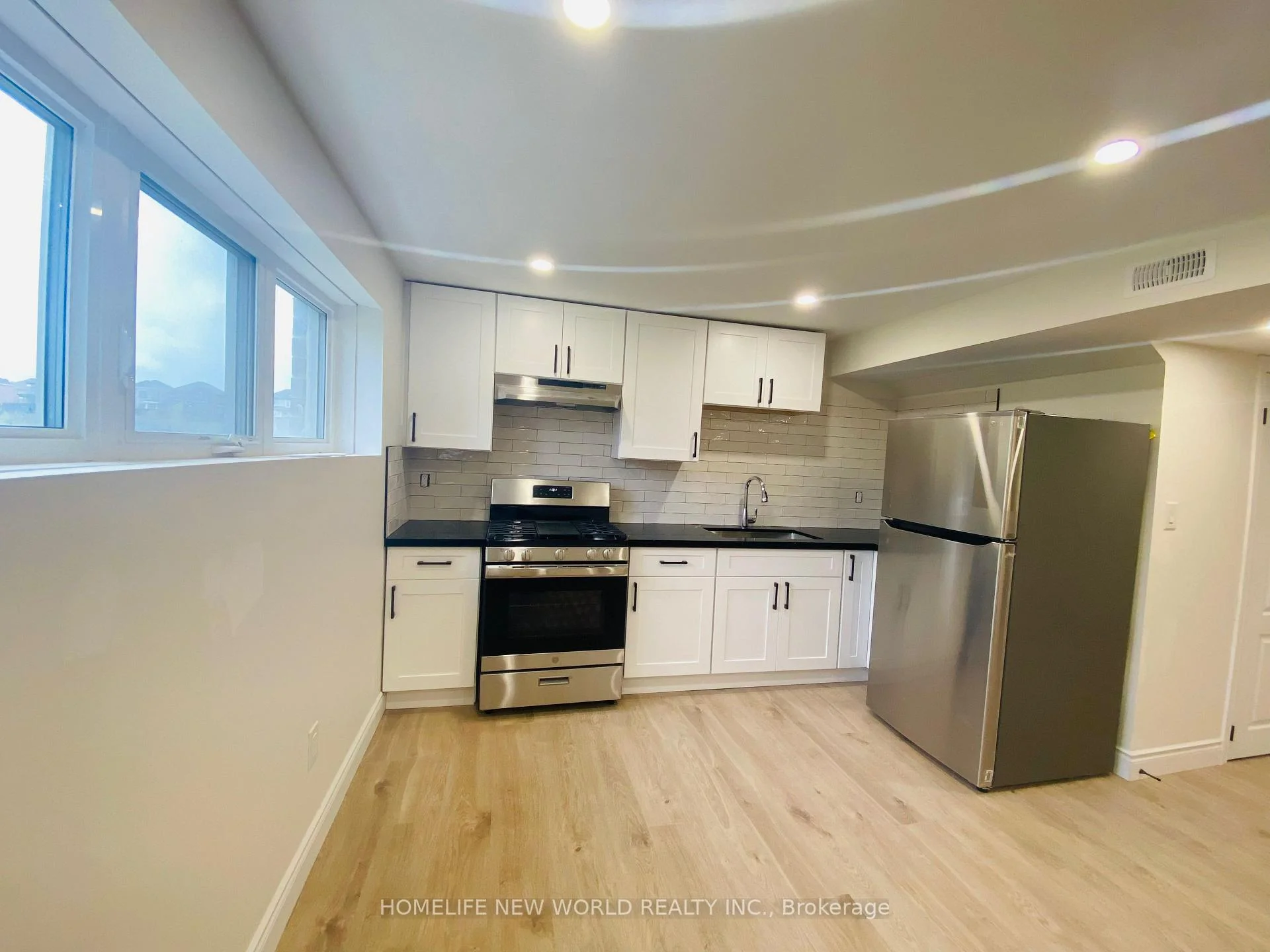 Photo 26 of Unit Basement, 24 Seedling Crescent, Whitchurch-Stouffville, Stouffville — HOMEH