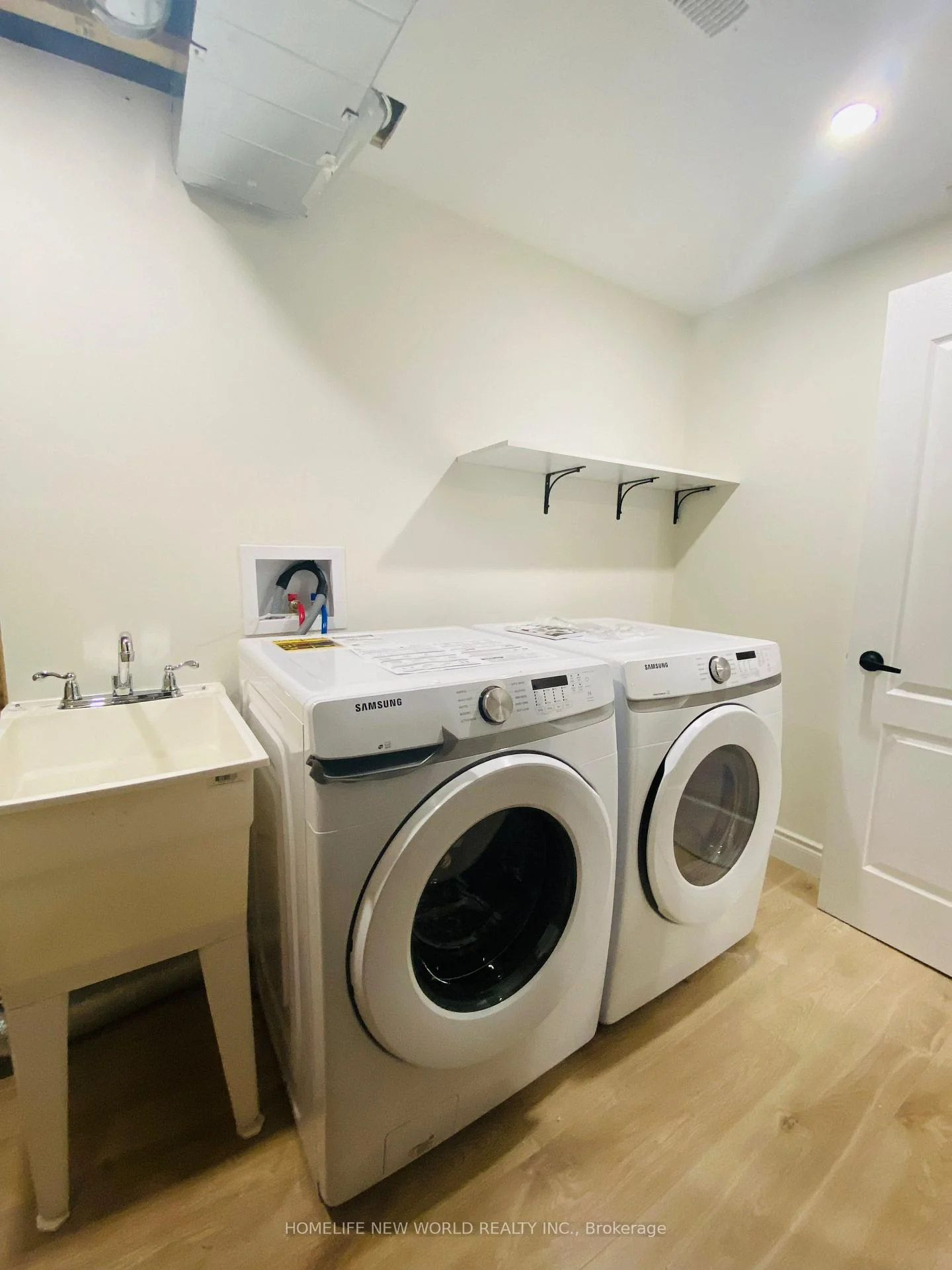 Photo 27 of Unit Basement, 24 Seedling Crescent, Whitchurch-Stouffville, Stouffville — HOMEH