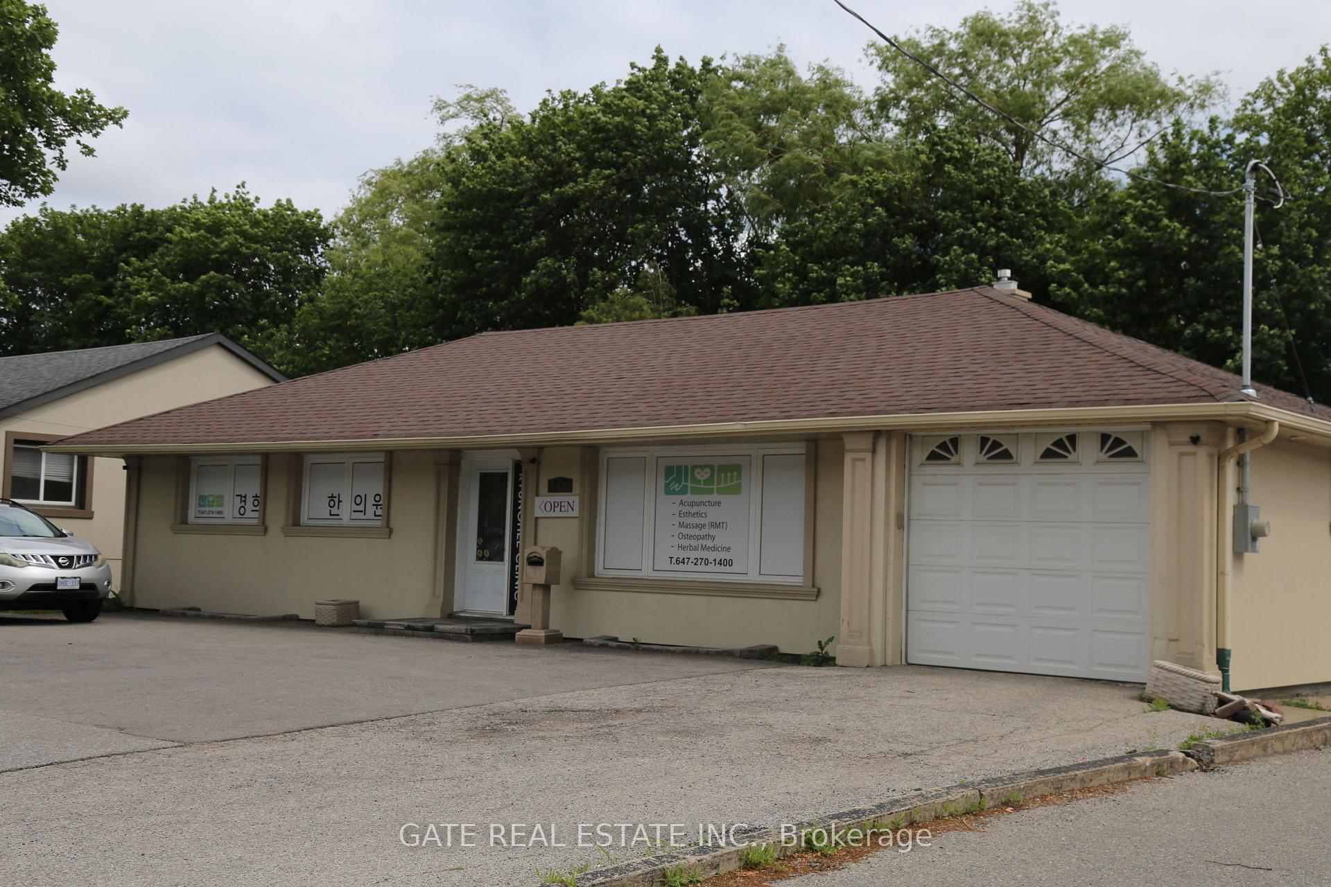 Photo of 271 Finch Avenue W