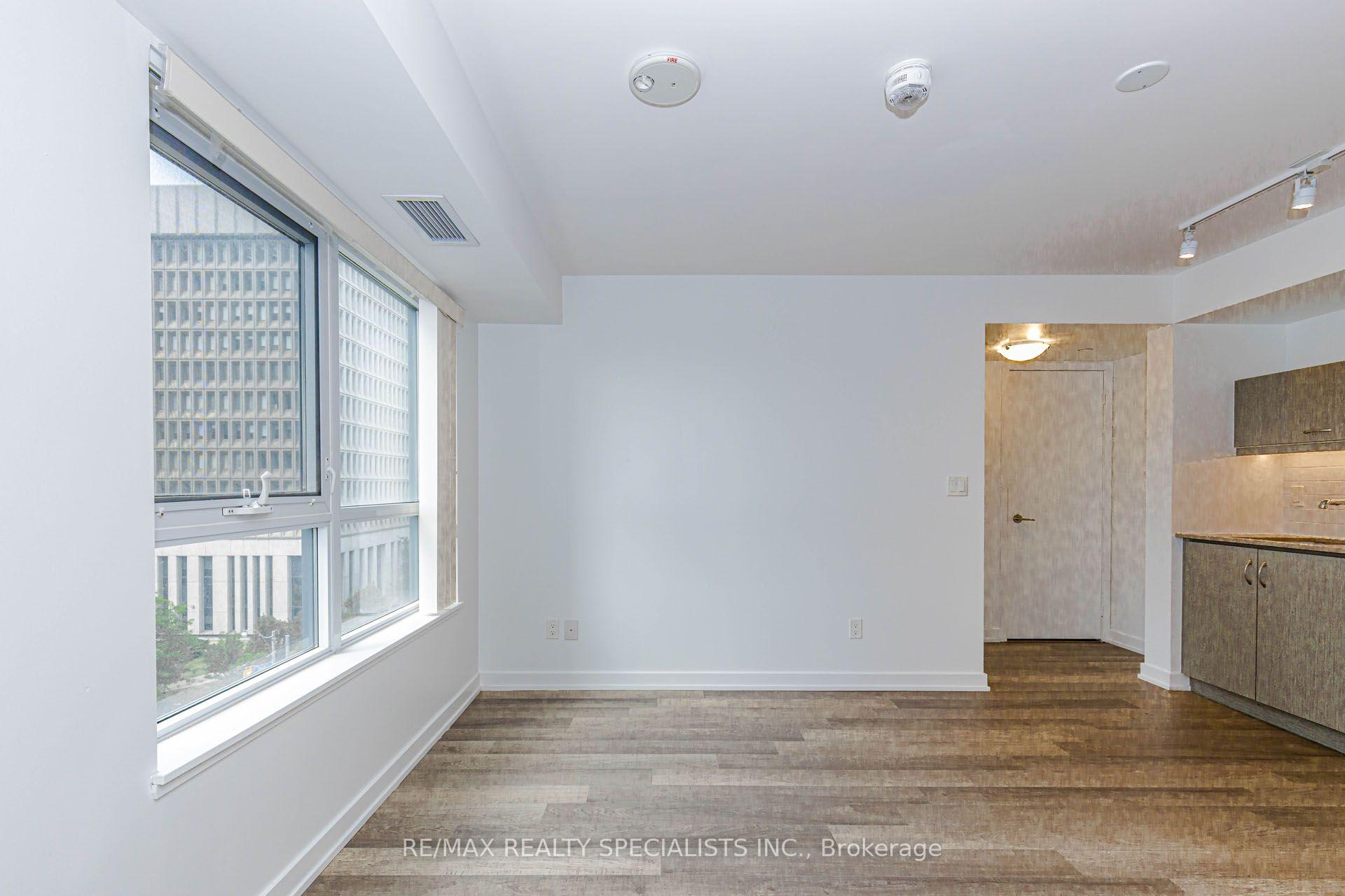 Photo 12 of Unit 604, 181 Huron Street, Toronto, Kensington-Chinatown — HOMEH