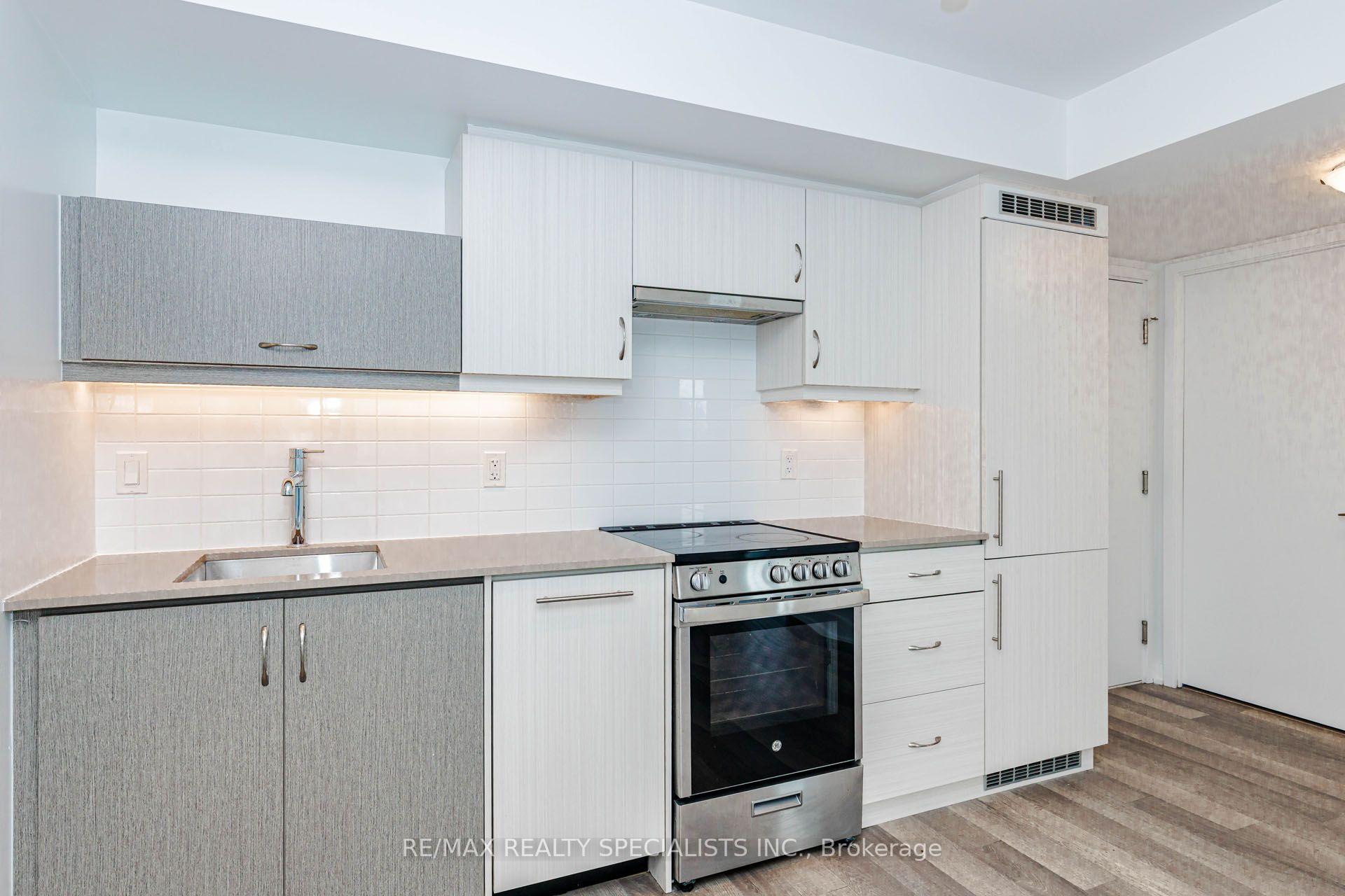 Photo 14 of Unit 604, 181 Huron Street, Toronto, Kensington-Chinatown — HOMEH