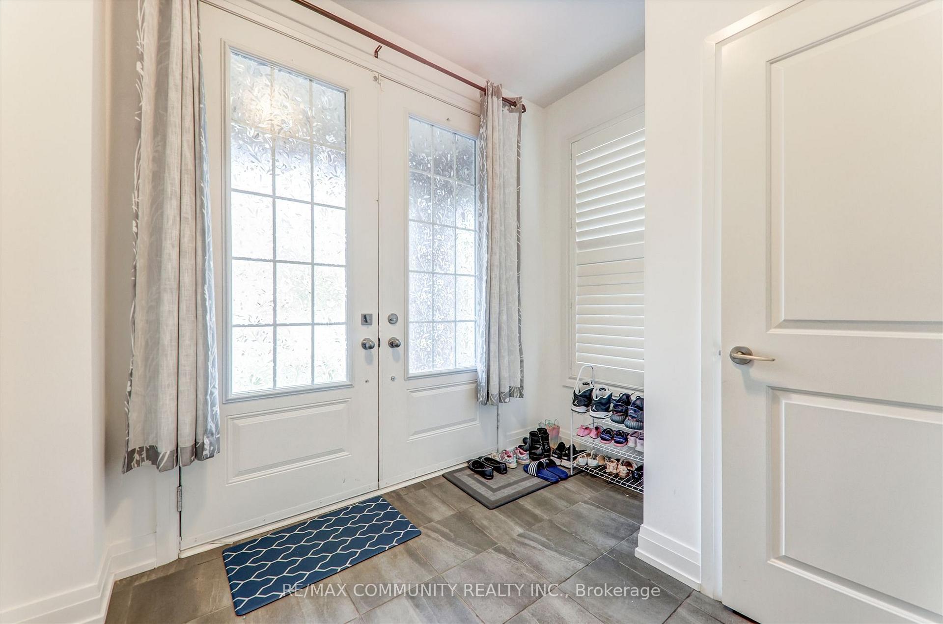 Photo 10 of 14 Audubon Street, Whitby, Rural Whitby — HOMEH