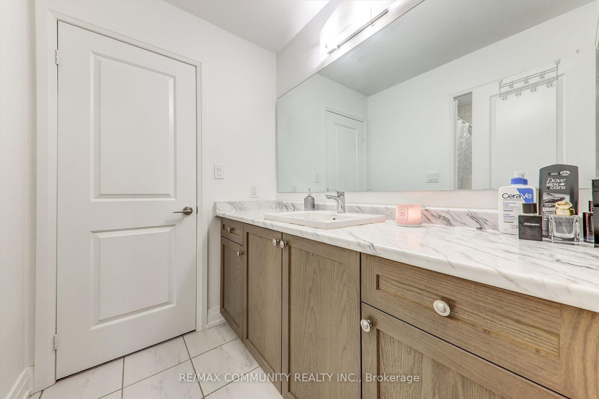 Photo 31 of 14 Audubon Street, Whitby, Rural Whitby — HOMEH