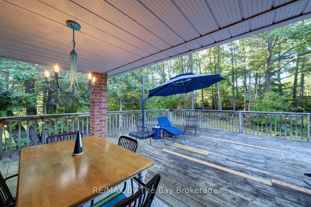 Photo 33 of 47 Birchwood Trail, Wasaga Beach — HOMEH