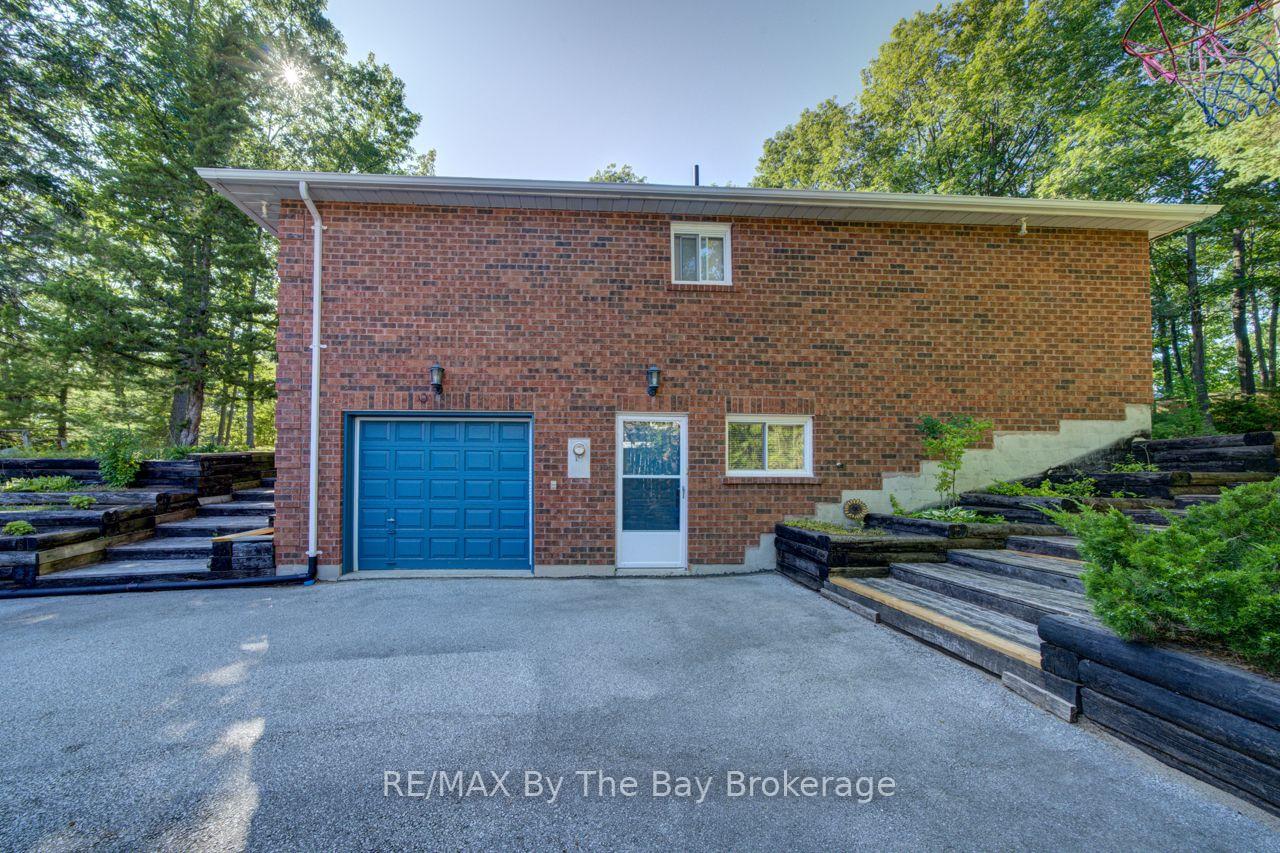 Photo 68 of 47 Birchwood Trail, Wasaga Beach — HOMEH