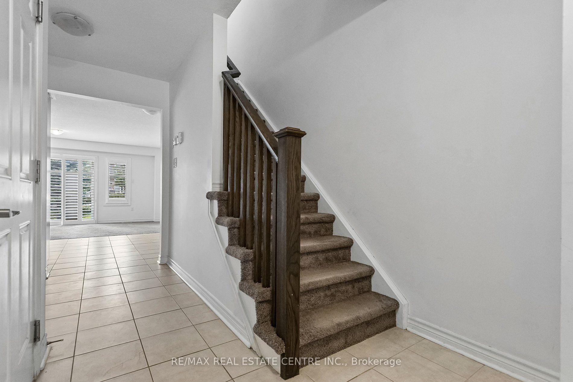Photo 23 of Unit 30O, 30 Oldfield Drive, Guelph, Pineridge/Westminster Woods — HOMEH
