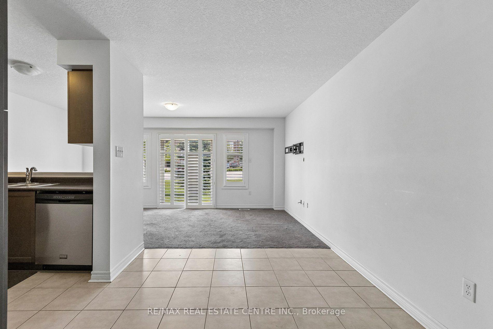 Photo 27 of Unit 30O, 30 Oldfield Drive, Guelph, Pineridge/Westminster Woods — HOMEH