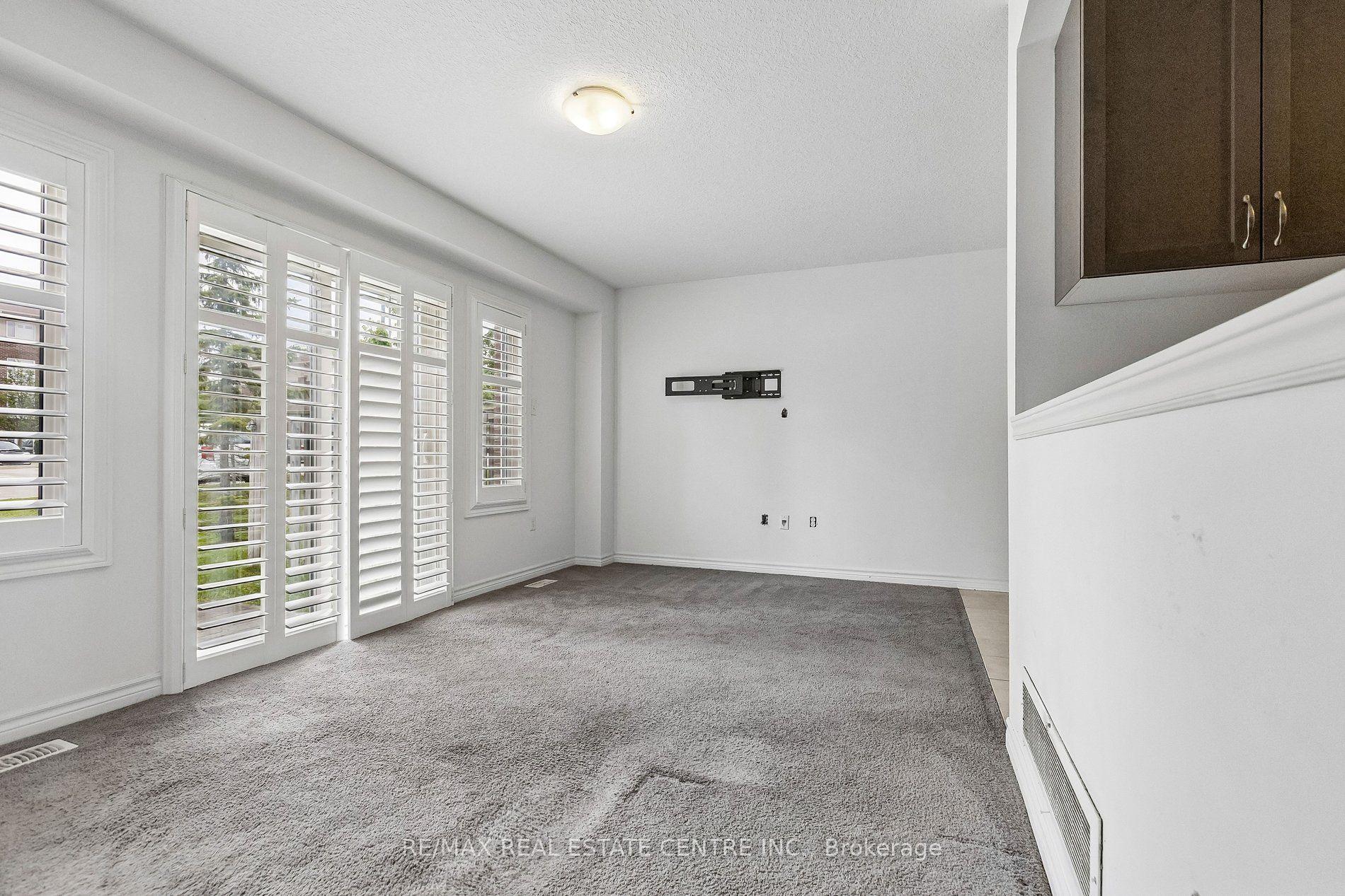Photo 37 of Unit 30O, 30 Oldfield Drive, Guelph, Pineridge/Westminster Woods — HOMEH