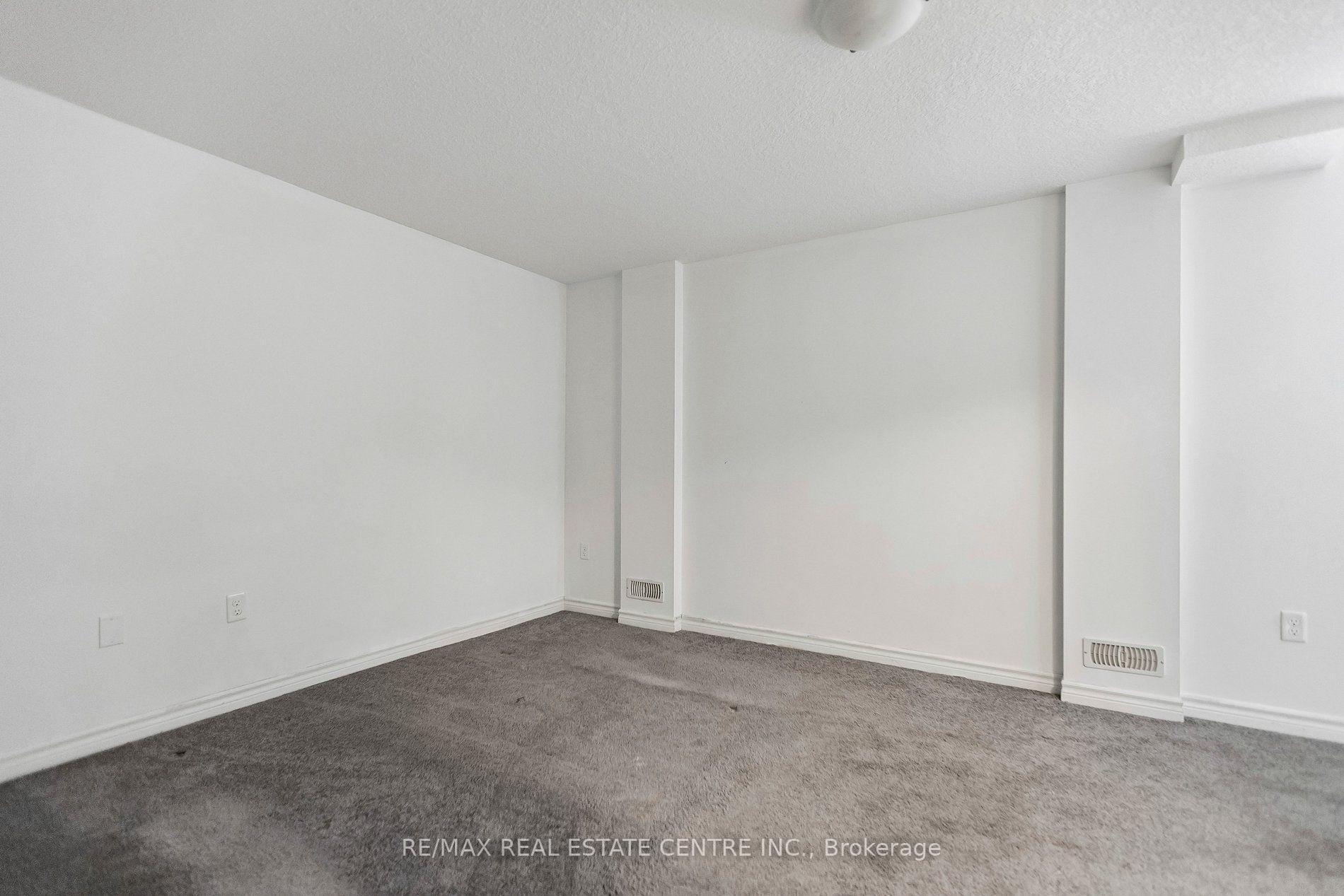 Photo 56 of Unit 30O, 30 Oldfield Drive, Guelph, Pineridge/Westminster Woods — HOMEH