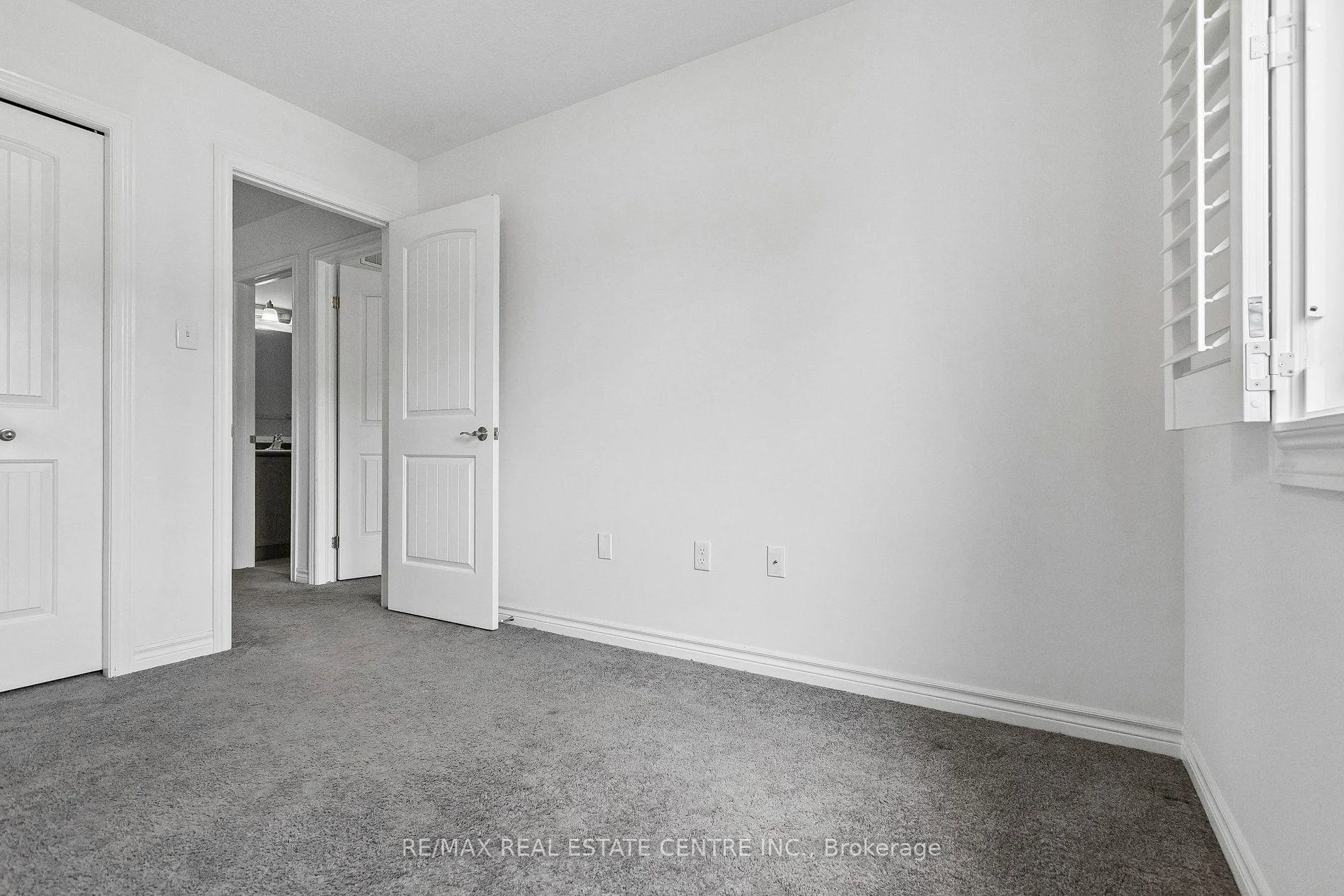 Photo 2 of Unit 30O, 30 Oldfield Drive, Guelph, Pineridge/Westminster Woods — HOMEH