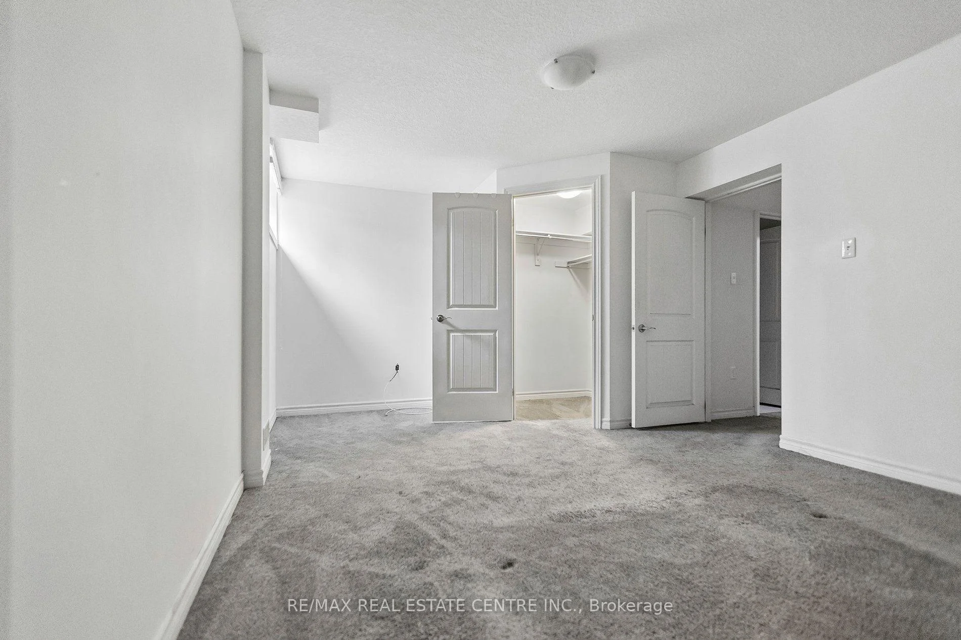 Photo 5 of Unit 30O, 30 Oldfield Drive, Guelph, Pineridge/Westminster Woods — HOMEH