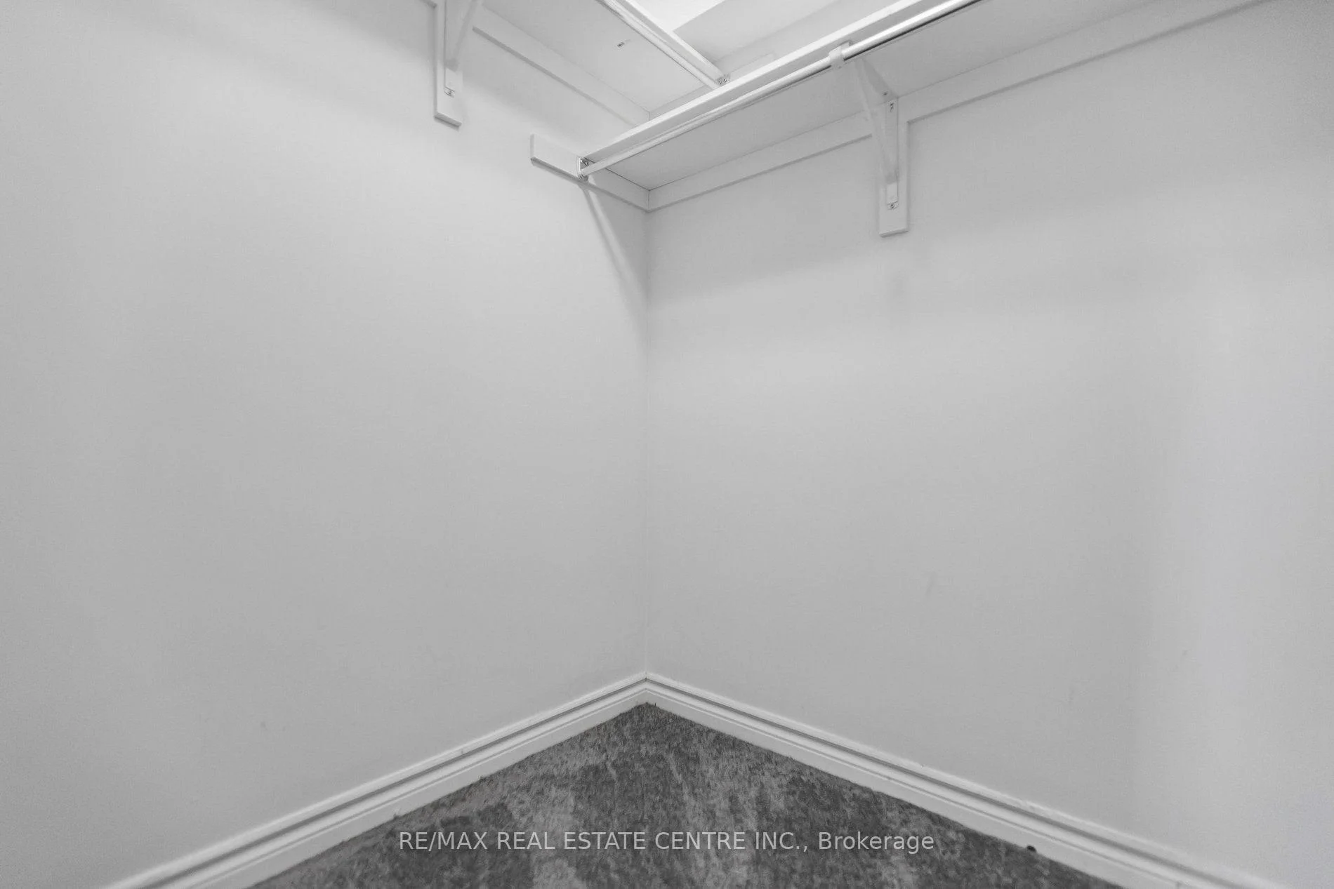Photo 6 of Unit 30O, 30 Oldfield Drive, Guelph, Pineridge/Westminster Woods — HOMEH
