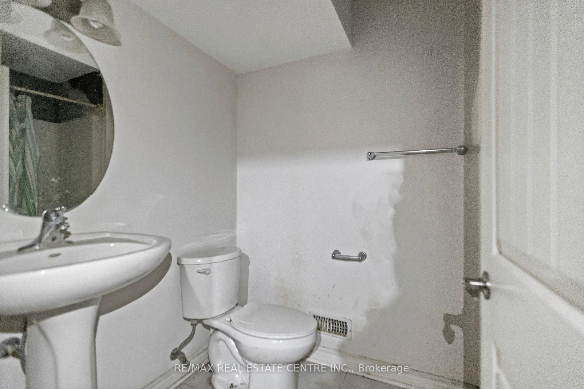 Photo 7 of Unit 30O, 30 Oldfield Drive, Guelph, Pineridge/Westminster Woods — HOMEH
