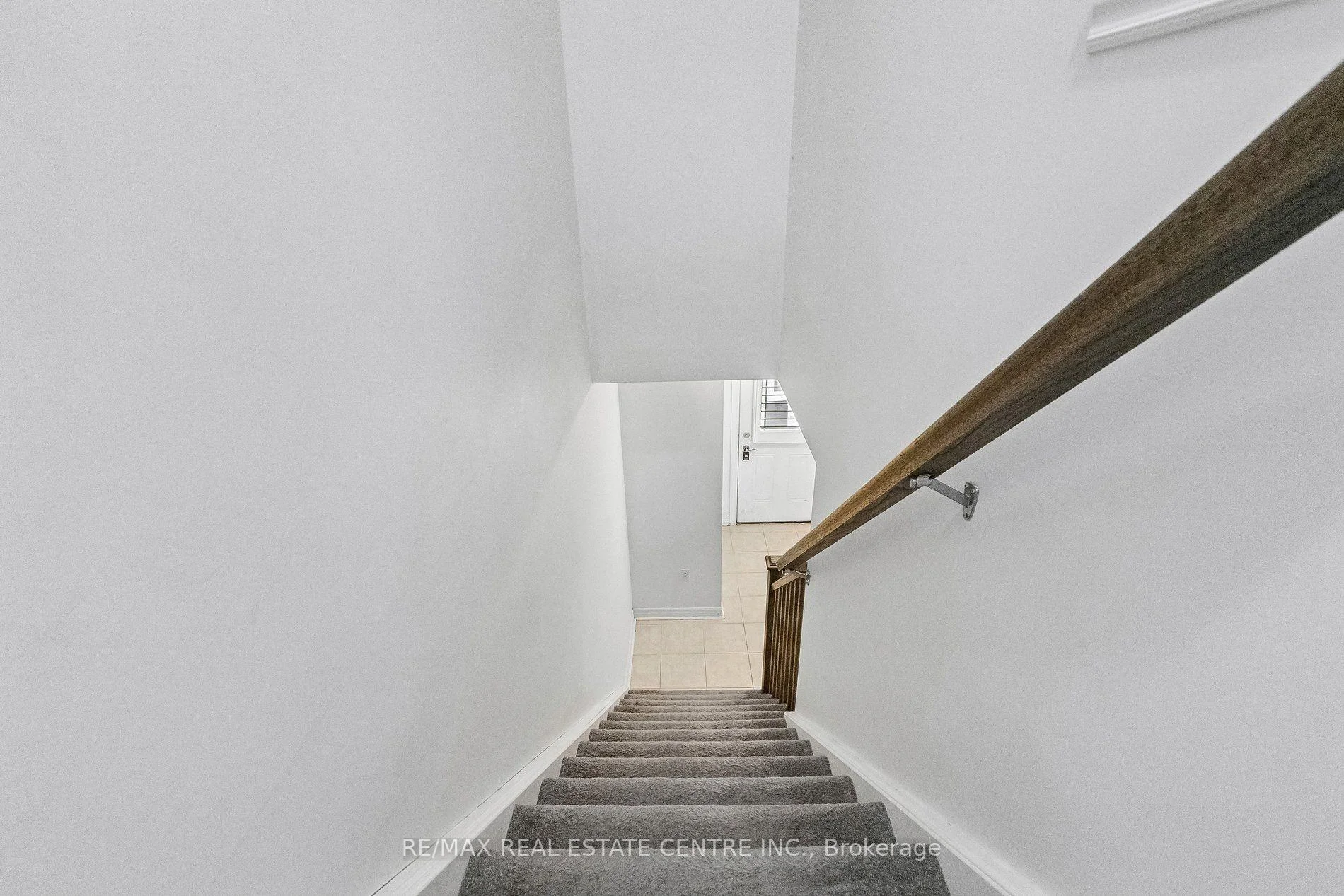Photo 15 of Unit 30O, 30 Oldfield Drive, Guelph, Pineridge/Westminster Woods — HOMEH
