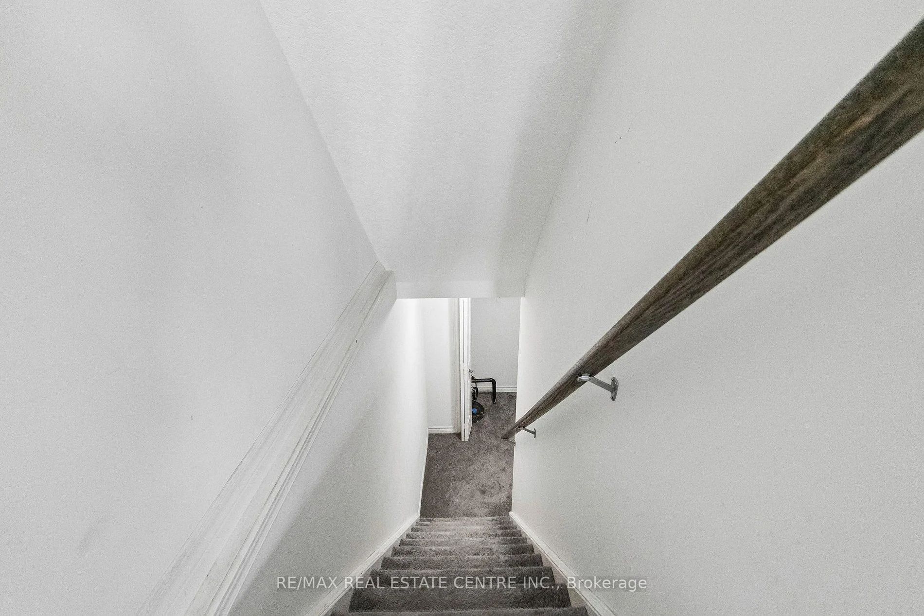 Photo 16 of Unit 30O, 30 Oldfield Drive, Guelph, Pineridge/Westminster Woods — HOMEH