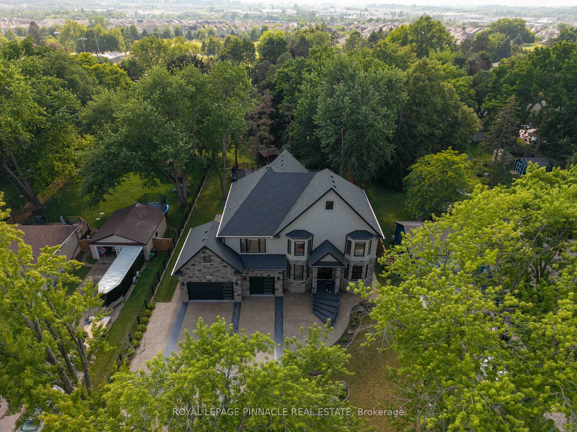 Photo 1 of 138 Woolwich Street S, Woolwich, Breslau — HOMEH