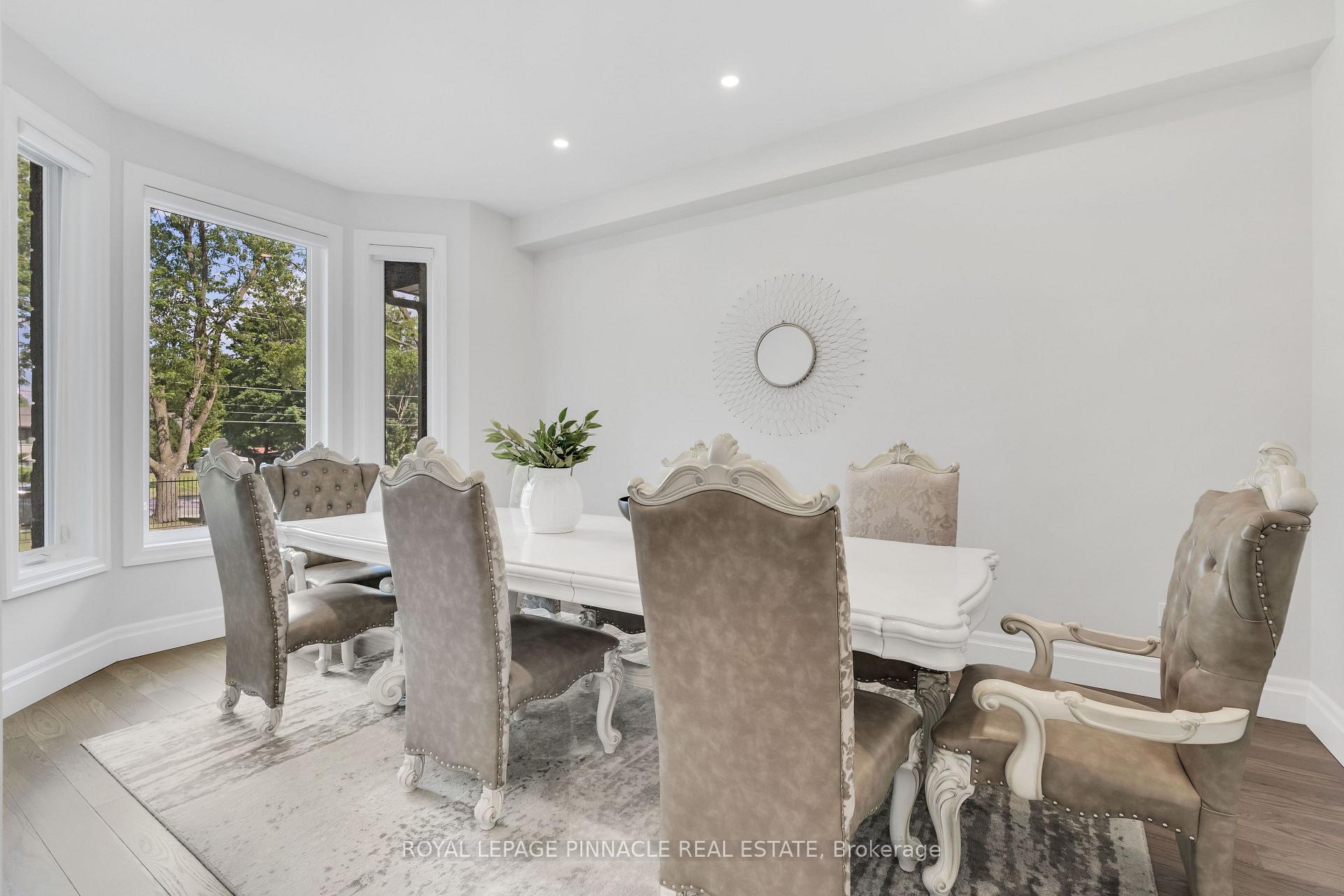 Photo 13 of 138 Woolwich Street S, Woolwich, Breslau — HOMEH