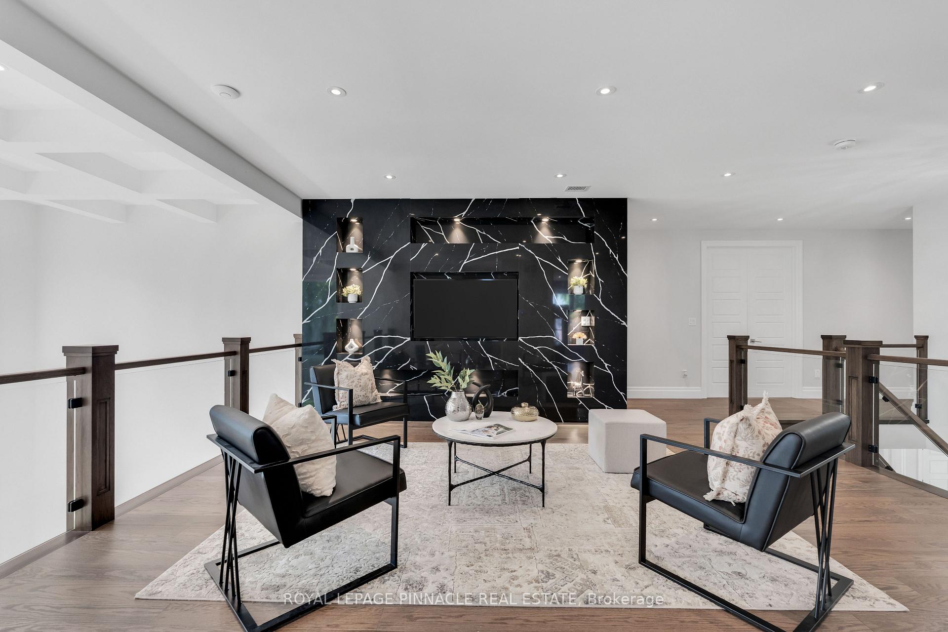 Photo 23 of 138 Woolwich Street S, Woolwich, Breslau — HOMEH