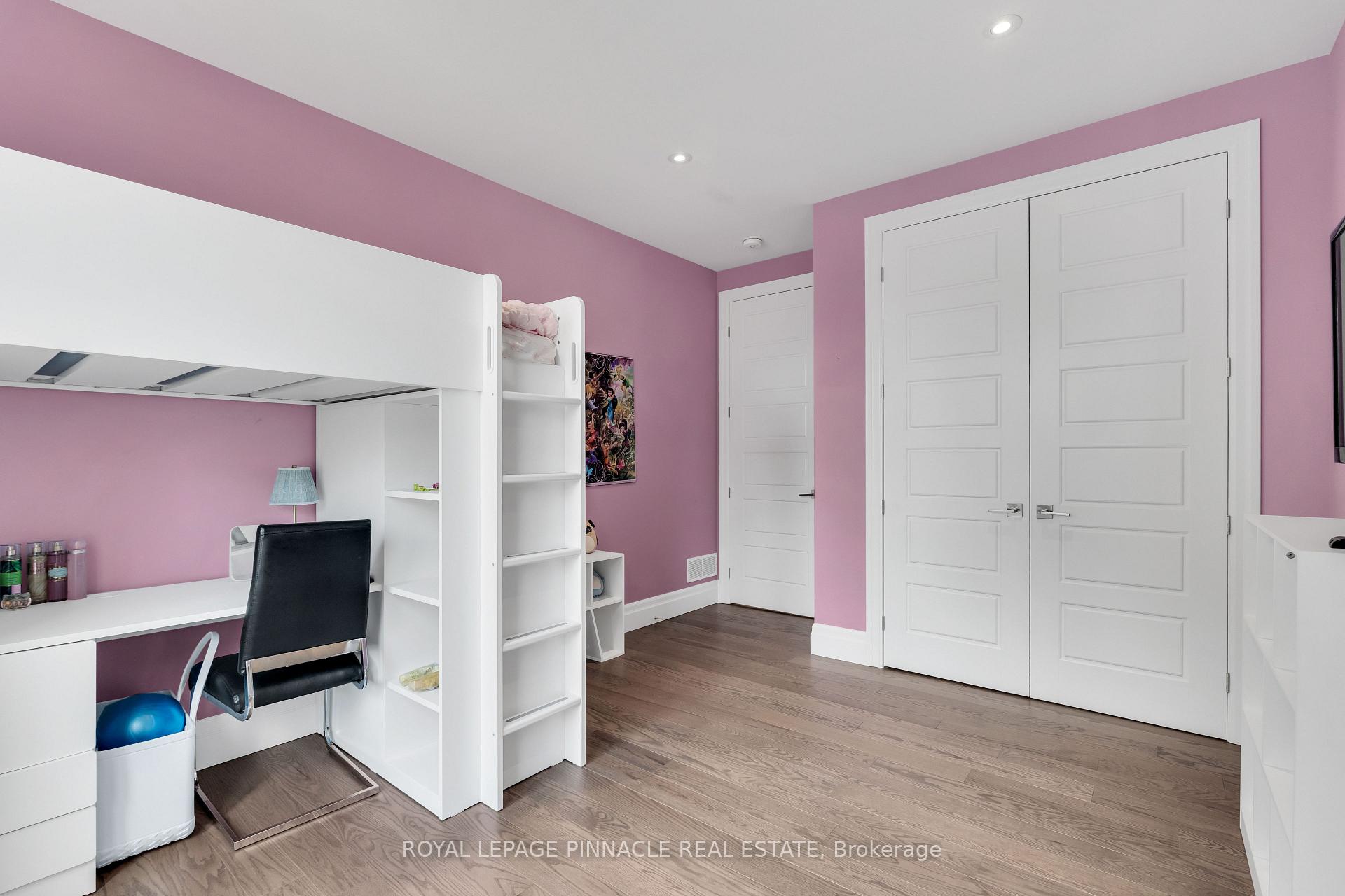 Photo 32 of 138 Woolwich Street S, Woolwich, Breslau — HOMEH