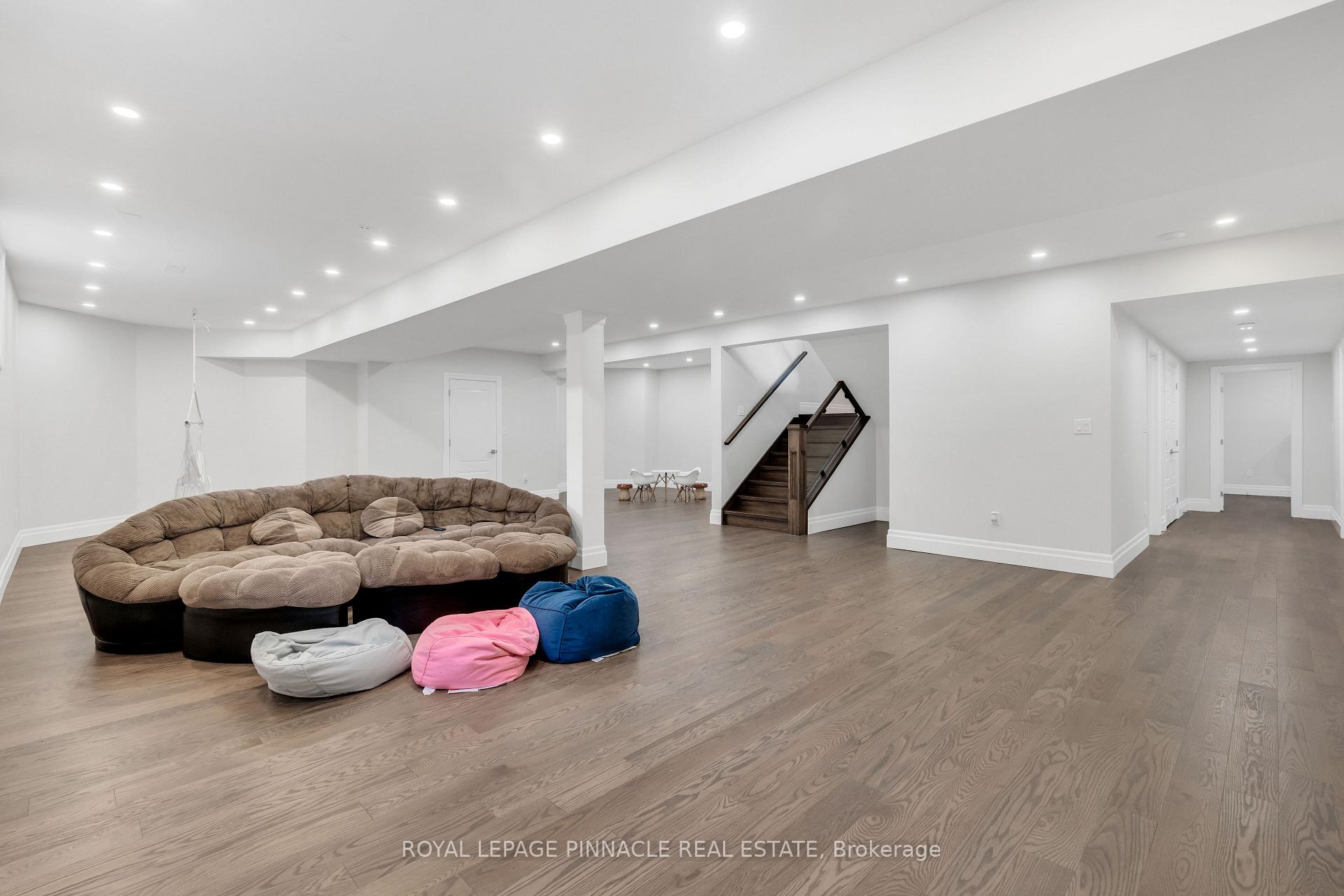 Photo 40 of 138 Woolwich Street S, Woolwich, Breslau — HOMEH