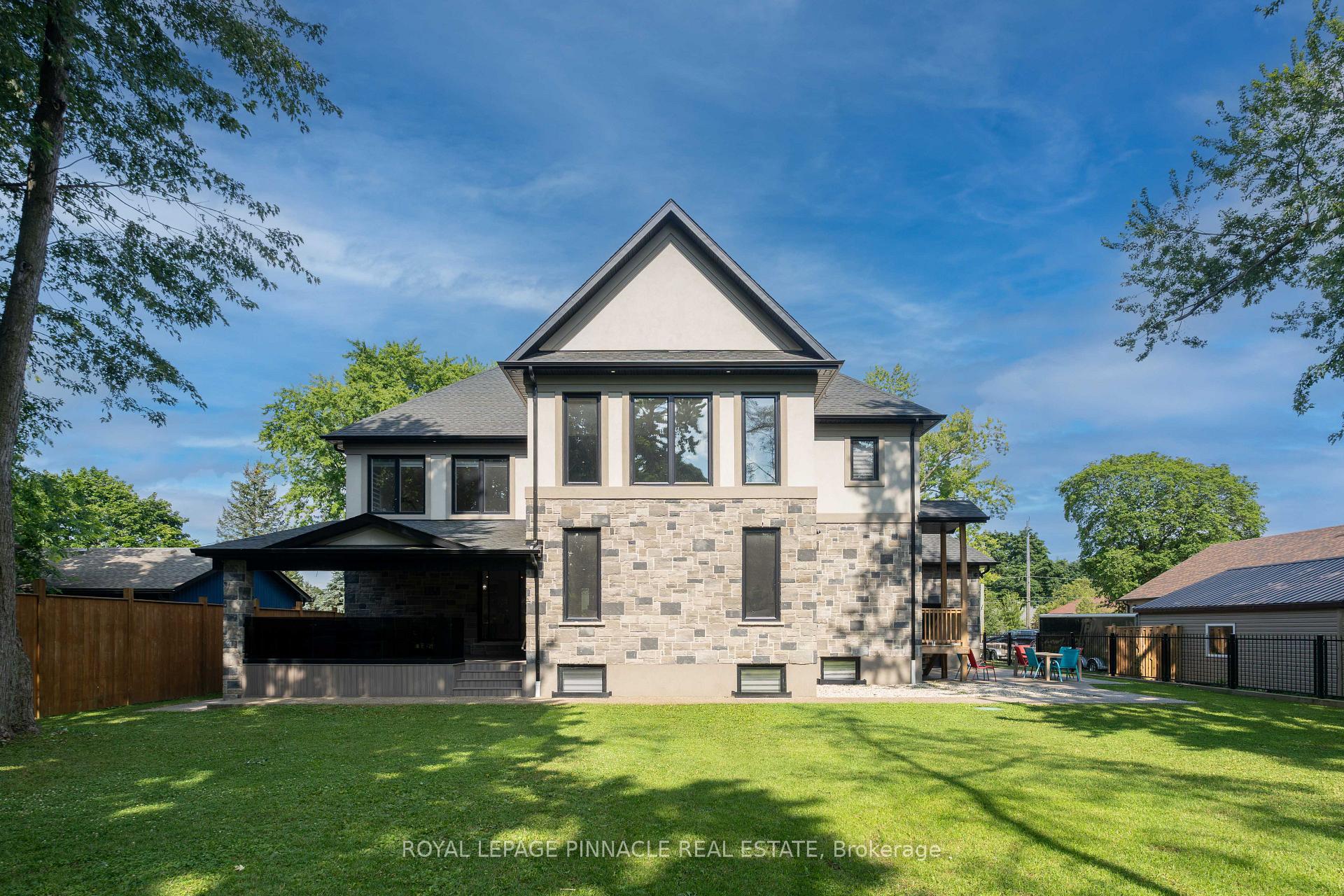 Photo 46 of 138 Woolwich Street S, Woolwich, Breslau — HOMEH