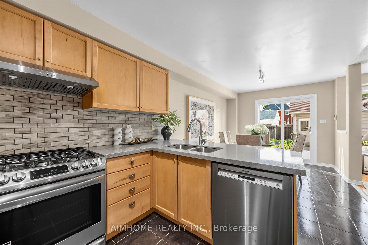 Photo 53 of 23 Bruce Creek Drive, Markham, Angus Glen — HOMEH