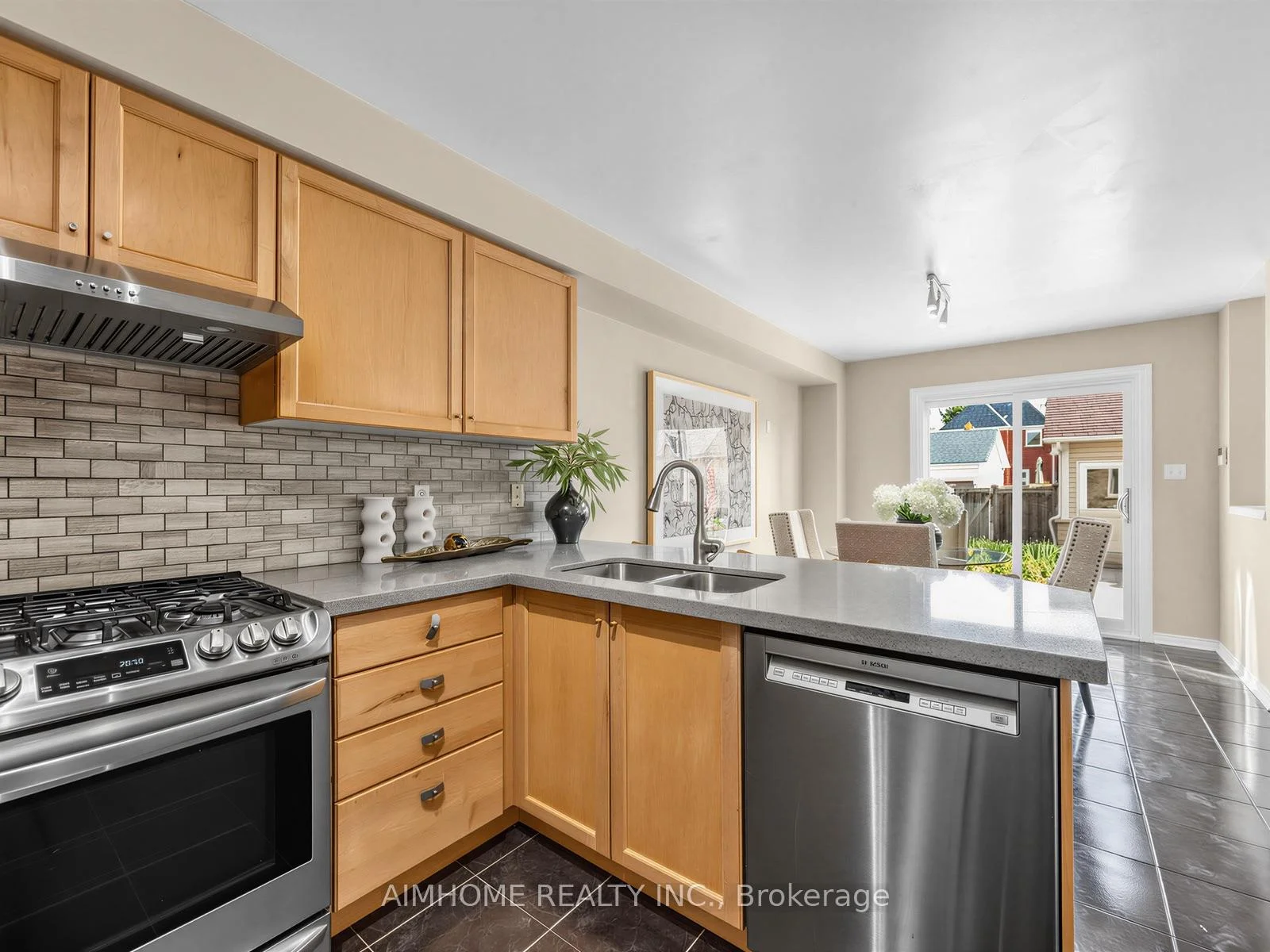 Photo 54 of 23 Bruce Creek Drive, Markham, Angus Glen — HOMEH