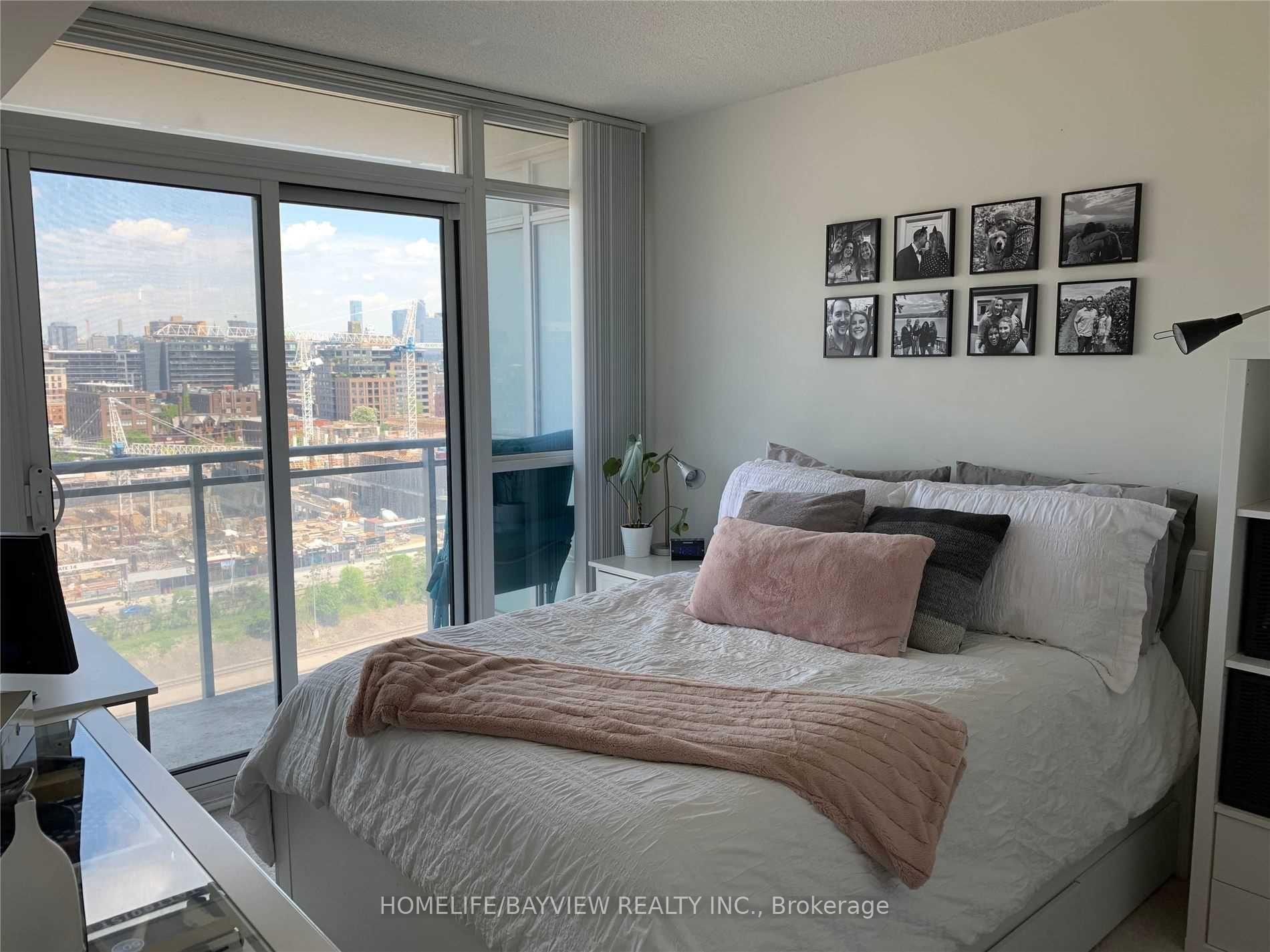 Photo 11 of Unit #1201, 15 Iceboat Terrace, Toronto, Waterfront Communities — HOMEH