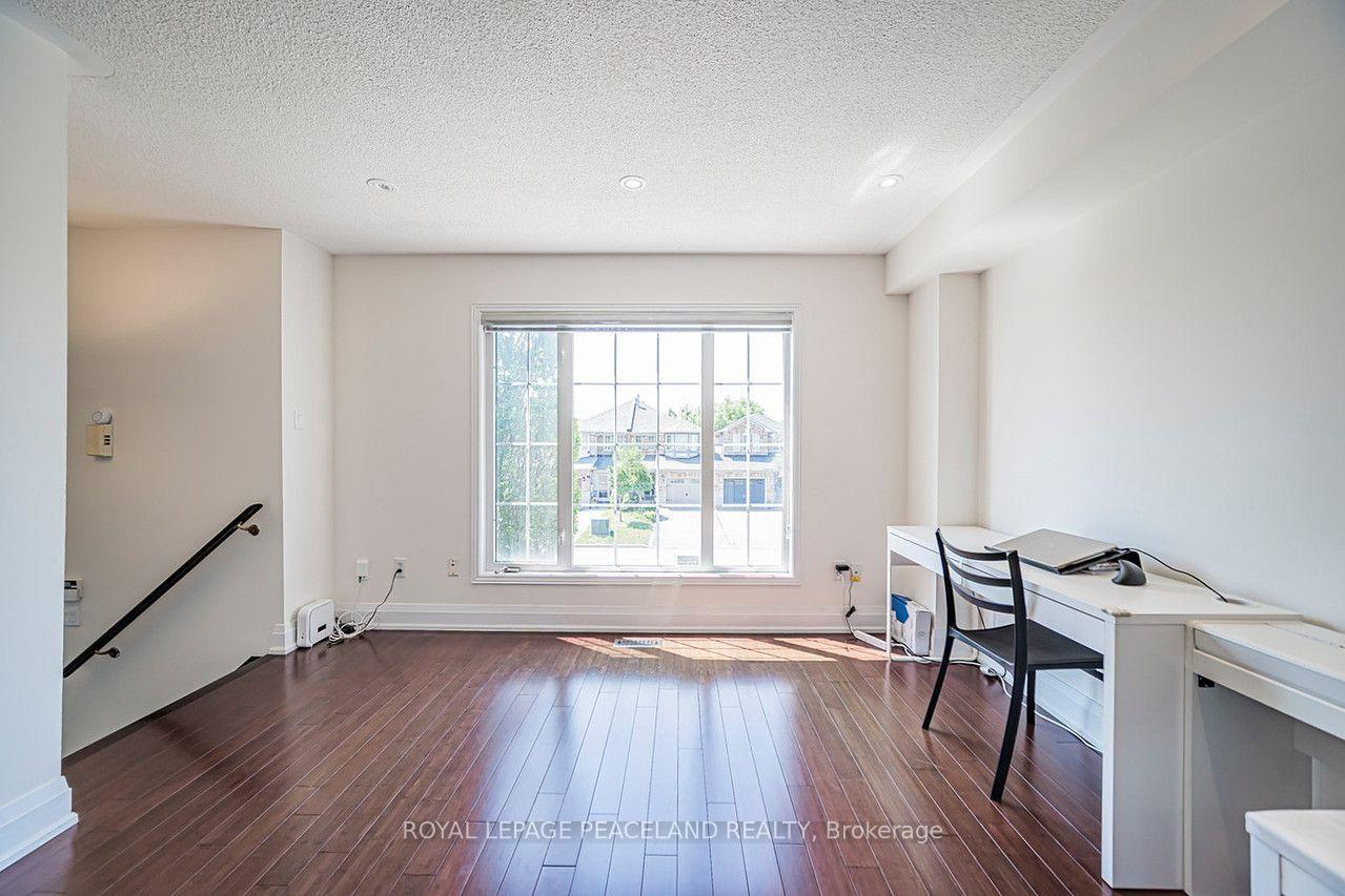 Photo 7 of 110 Foxfield Crescent, Vaughan, Patterson — HOMEH