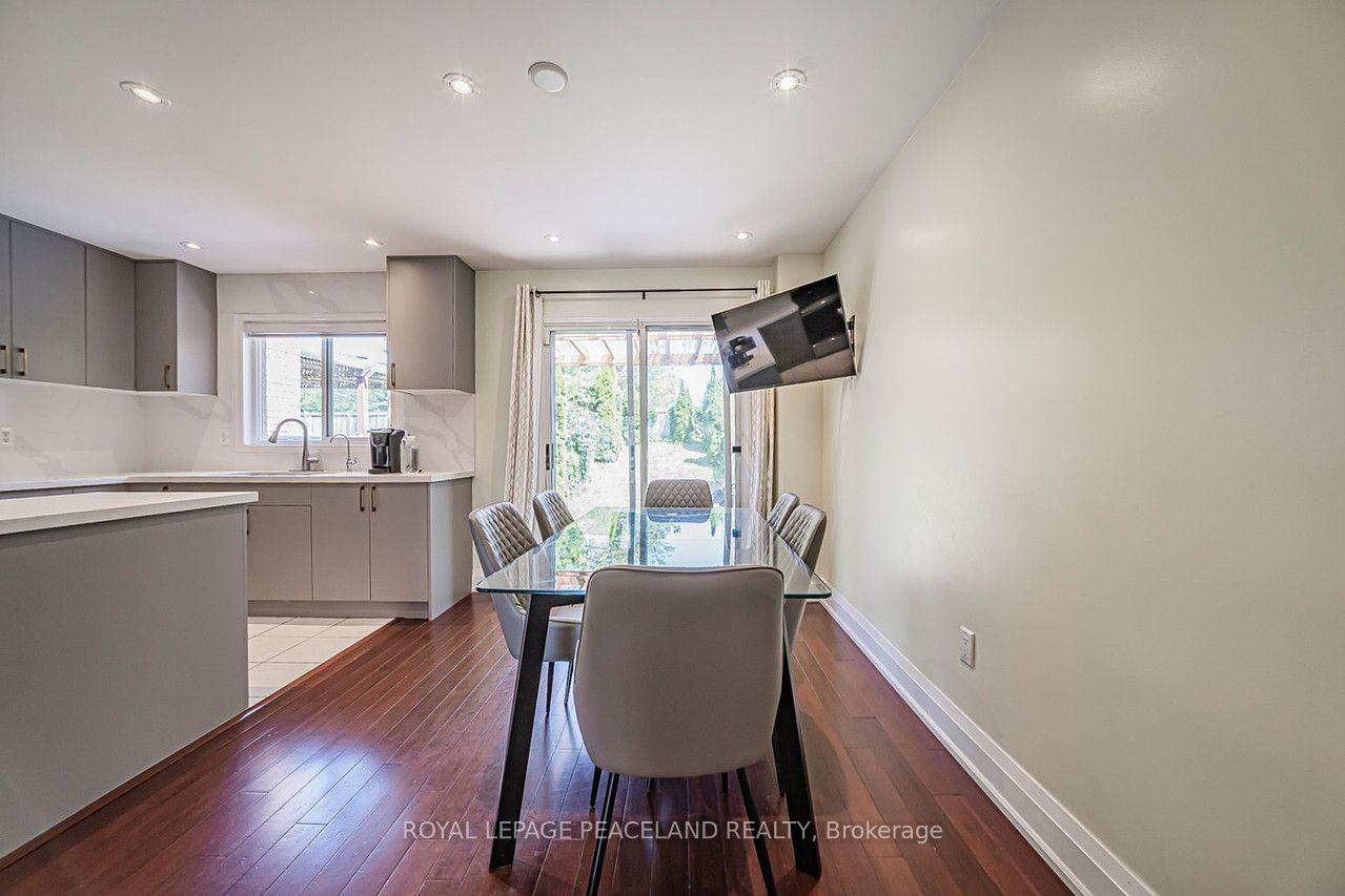 Photo 14 of 110 Foxfield Crescent, Vaughan, Patterson — HOMEH
