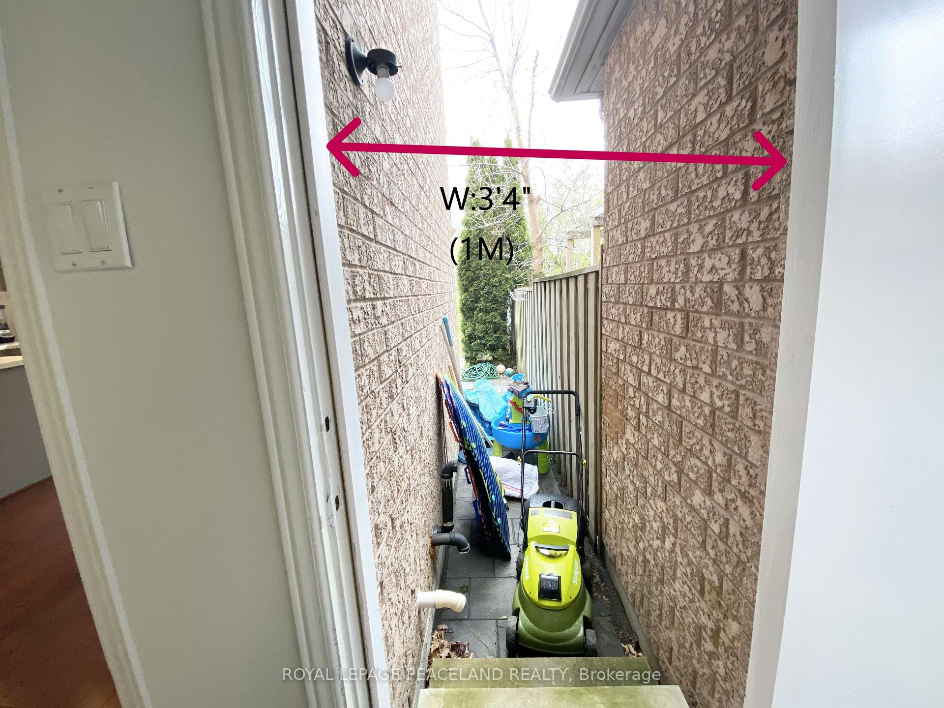 Photo 22 of 110 Foxfield Crescent, Vaughan, Patterson — HOMEH