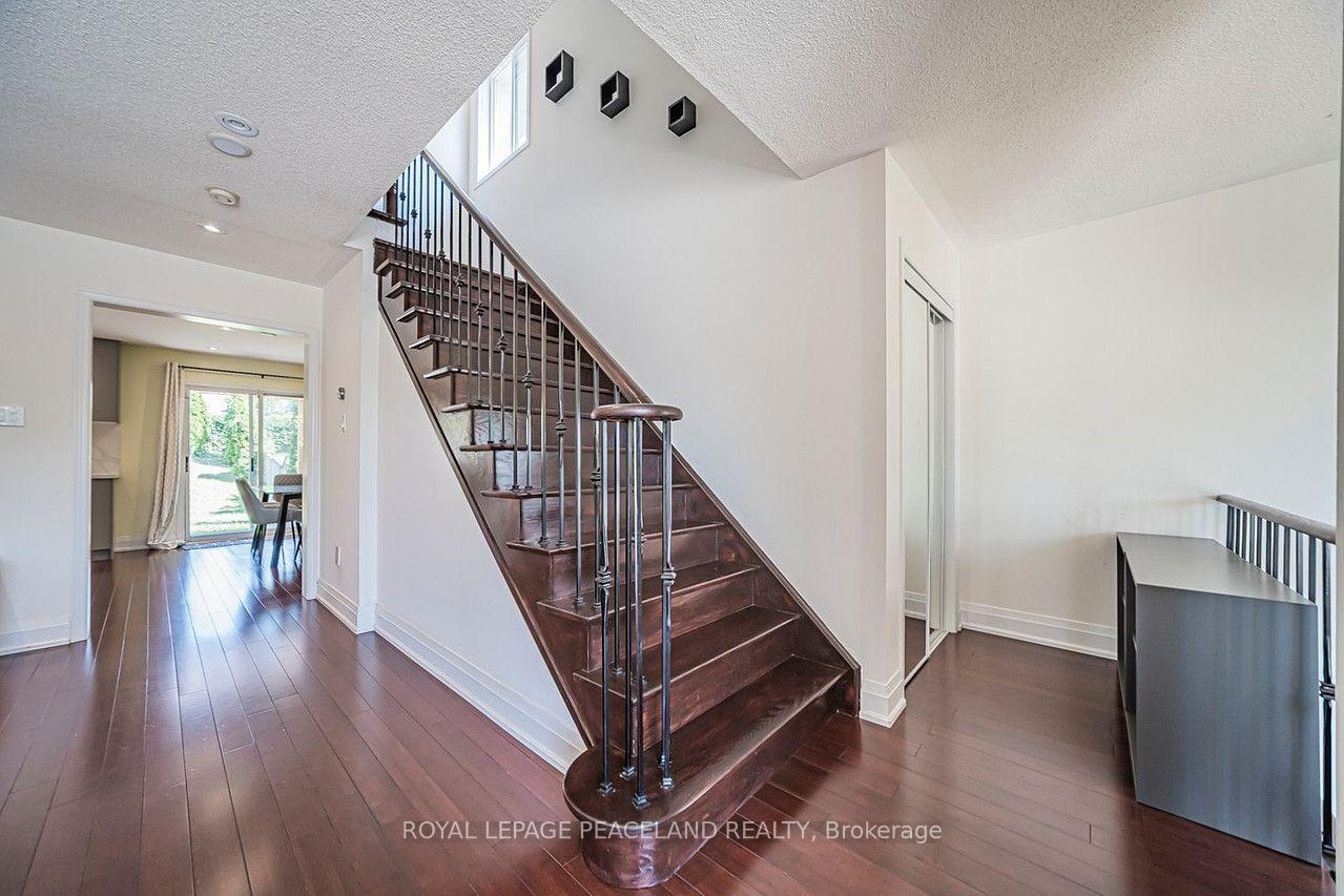 Photo 26 of 110 Foxfield Crescent, Vaughan, Patterson — HOMEH