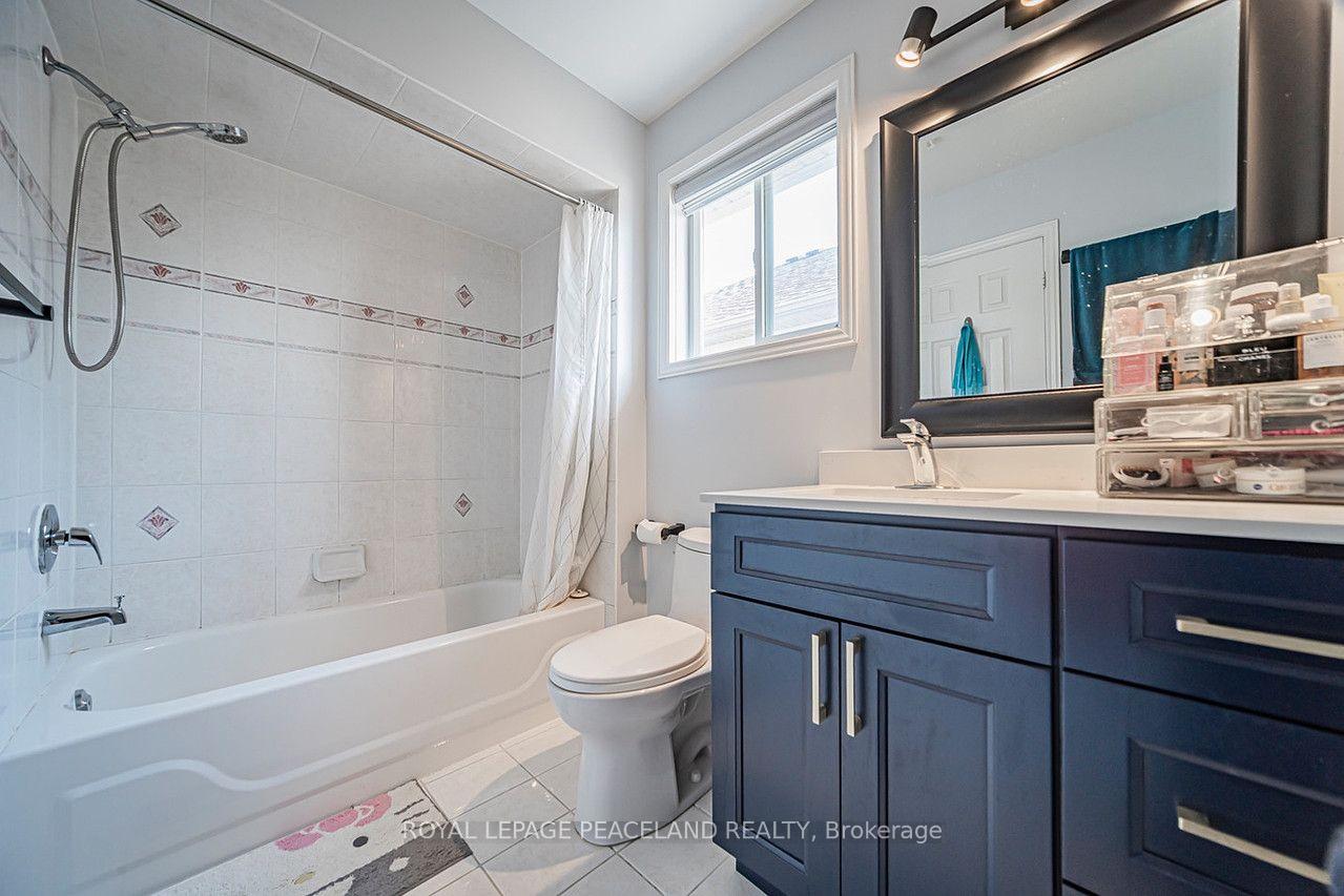 Photo 34 of 110 Foxfield Crescent, Vaughan, Patterson — HOMEH