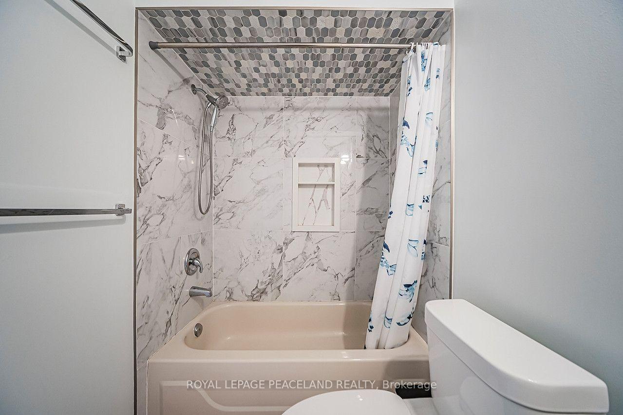 Photo 42 of 110 Foxfield Crescent, Vaughan, Patterson — HOMEH