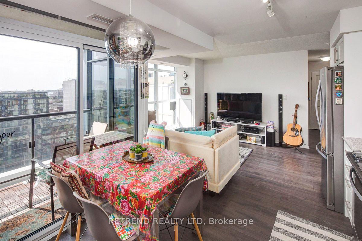 Photo 9 of Unit 2004, 400 Adelaide Street E, Toronto, Moss Park — HOMEH
