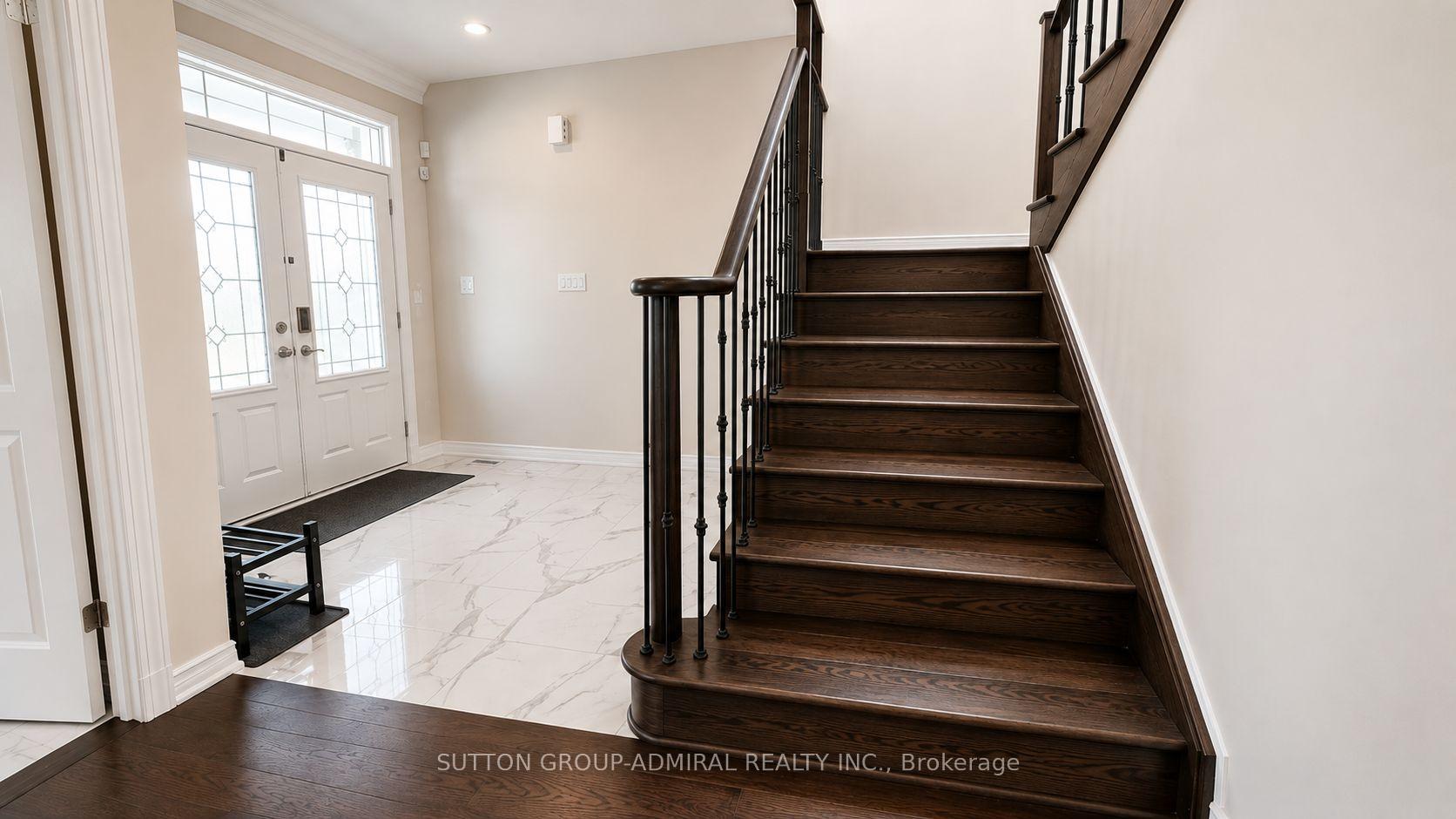 Photo 4 of 7892 Odell Crescent, Niagara Falls, Brown — HOMEH