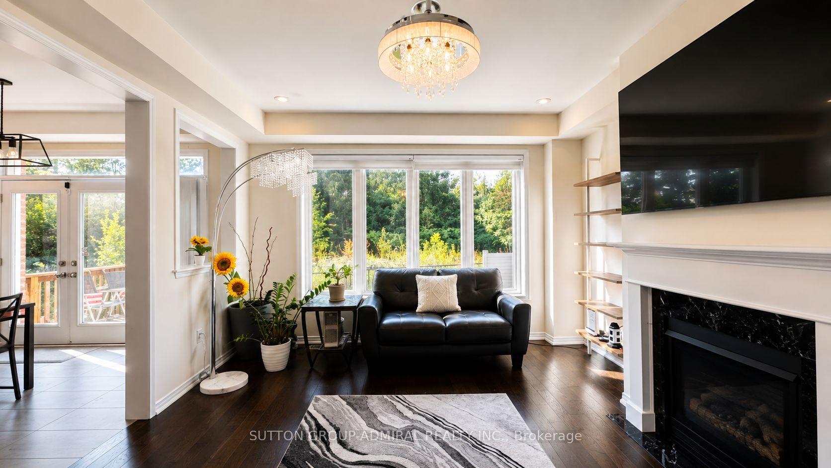 Photo 9 of 7892 Odell Crescent, Niagara Falls, Brown — HOMEH