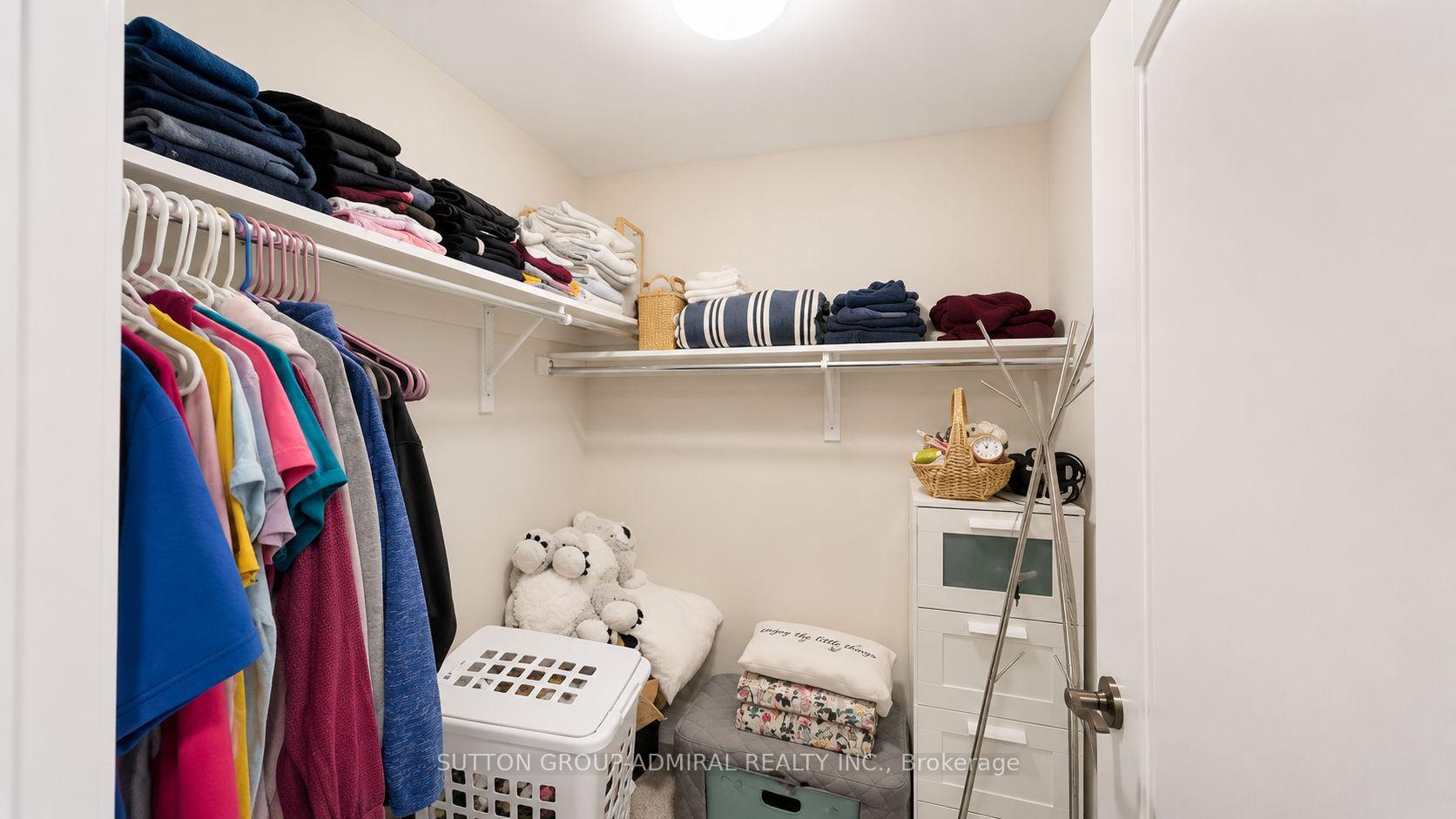Photo 17 of 7892 Odell Crescent, Niagara Falls, Brown — HOMEH