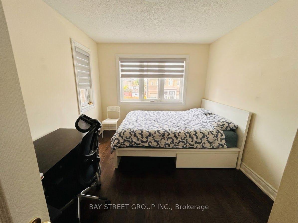 Photo 16 of 53 tara Crescent, Markham, Cedarwood — HOMEH