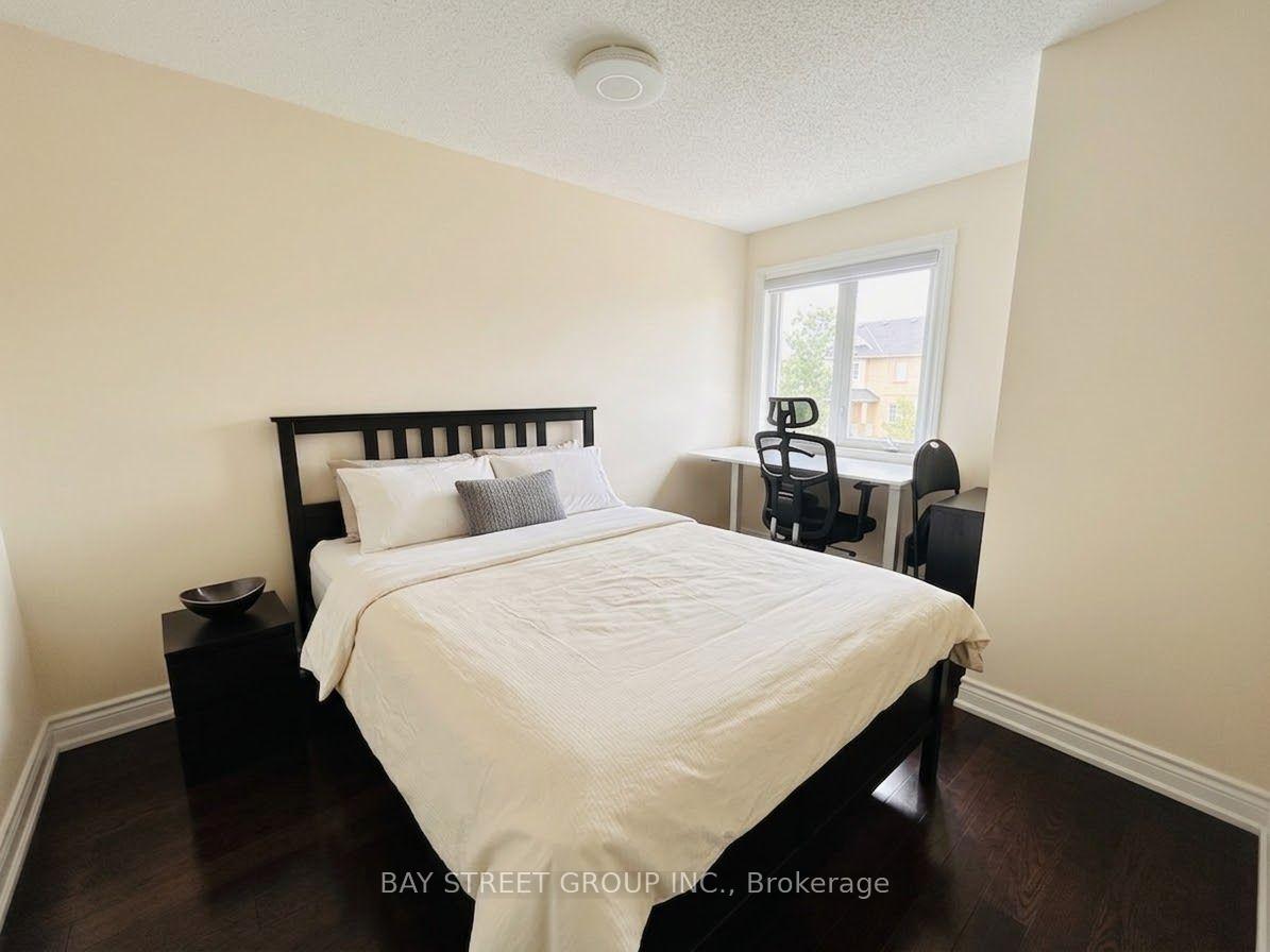 Photo 18 of 53 tara Crescent, Markham, Cedarwood — HOMEH