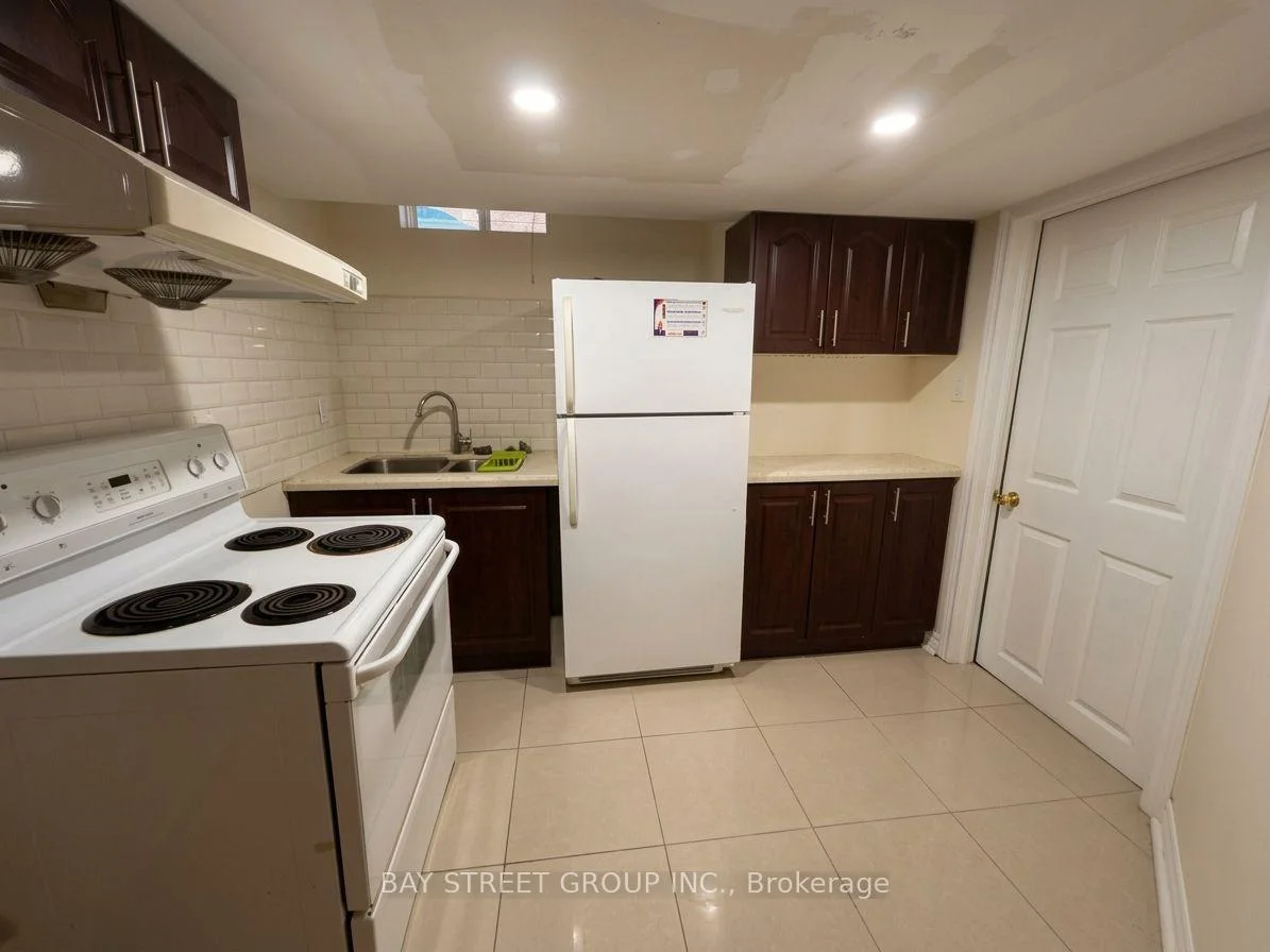 Photo 27 of 53 tara Crescent, Markham, Cedarwood — HOMEH