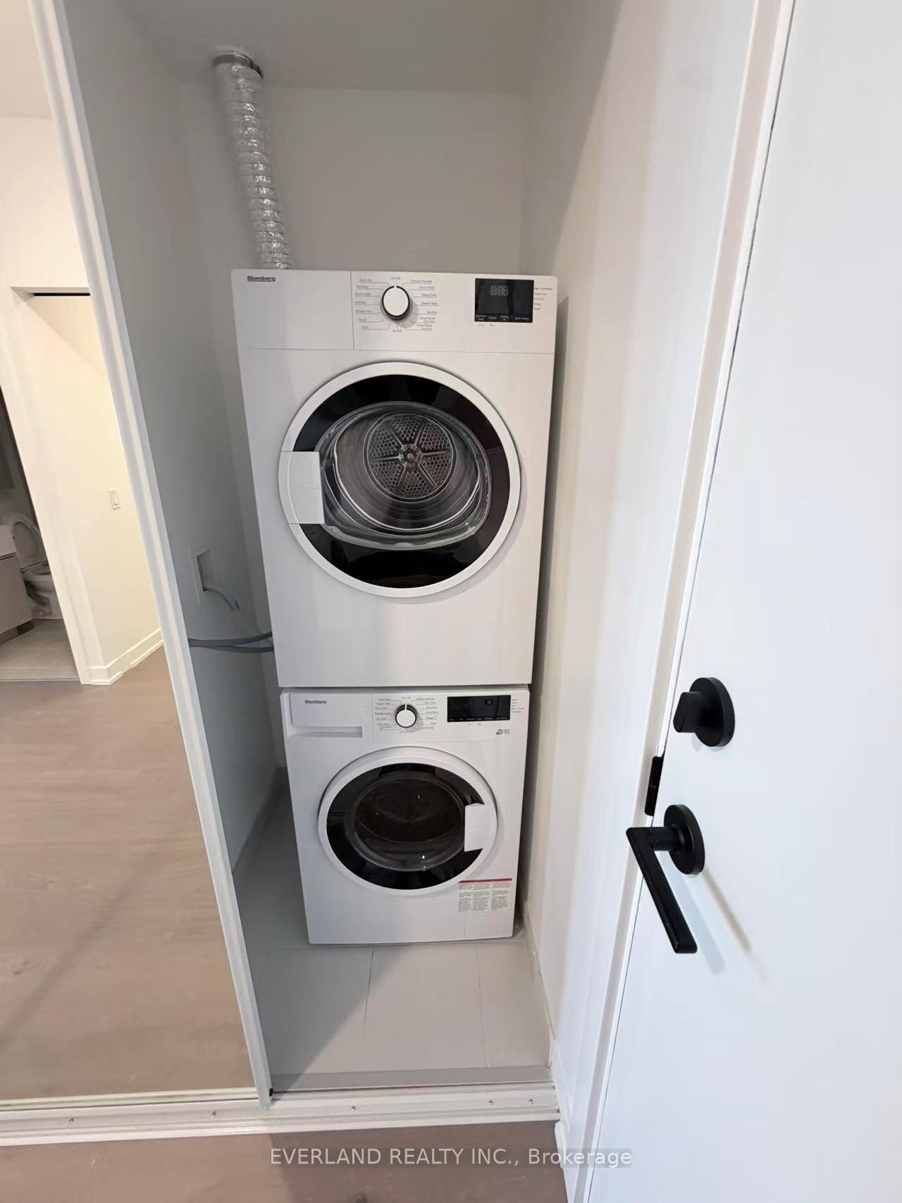 Photo 2 of Unit 717, 91 Montclair Avenue, Toronto, Forest Hill South — HOMEH