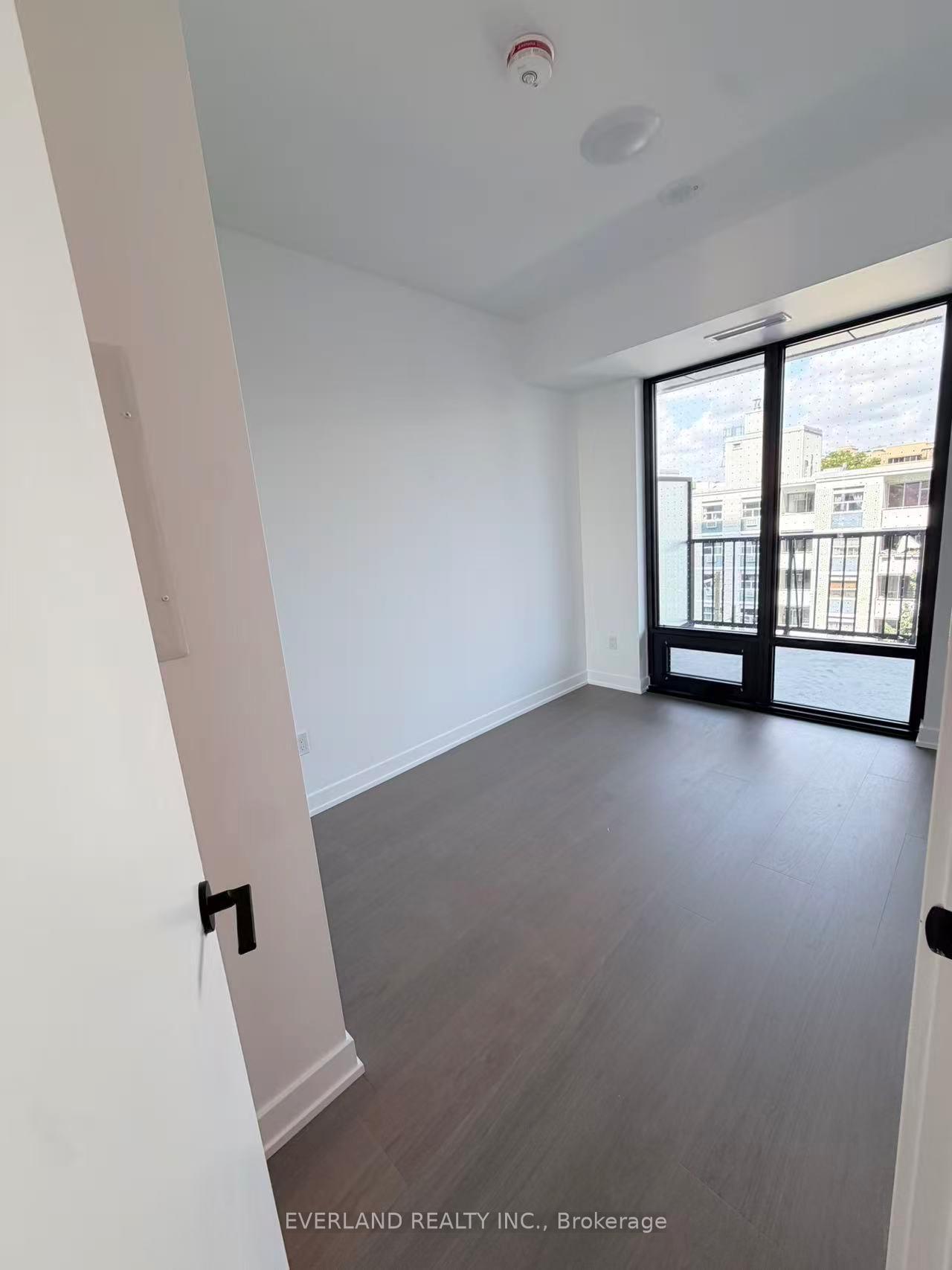 Photo 7 of Unit 717, 91 Montclair Avenue, Toronto, Forest Hill South — HOMEH