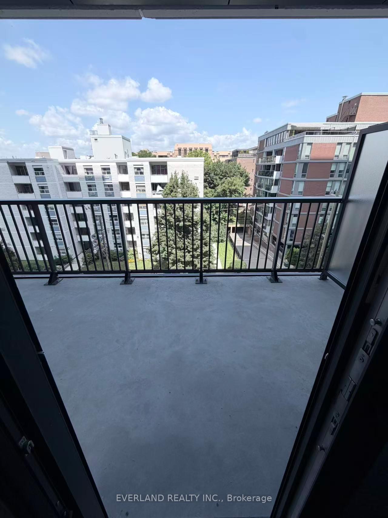 Photo 8 of Unit 717, 91 Montclair Avenue, Toronto, Forest Hill South — HOMEH
