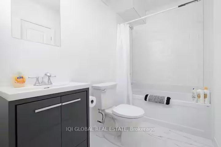 Photo 8 of Unit Mainfloor, 525 Ossington Avenue, Toronto, Palmerston-Little Italy — HOMEH