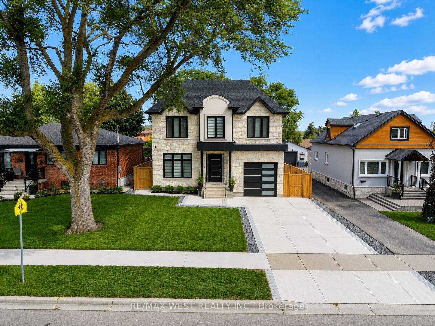 Photo 25 of 46 Golfdown Drive, Etobicoke, Elms-Old Rexdale — HOMEH