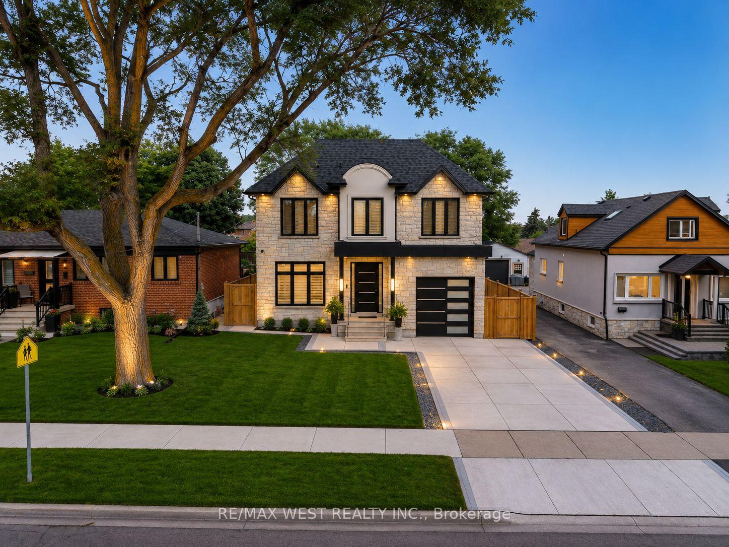 Photo 4 of 46 Golfdown Drive, Etobicoke, Elms-Old Rexdale — HOMEH